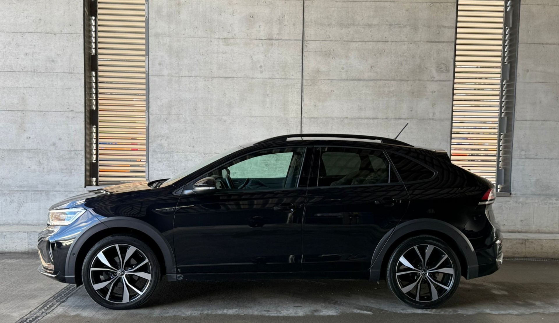 VW Taigo 1.0 TSI R-Line DSG-image-7