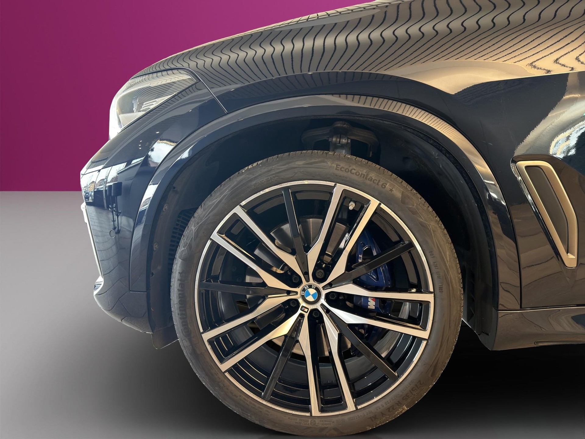 BMW X5 xDrive M50d-image-8