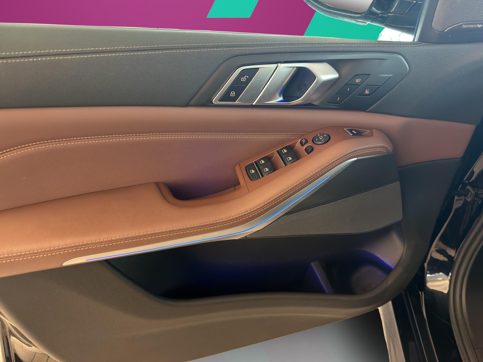 BMW X5 xDrive M50d-image-17