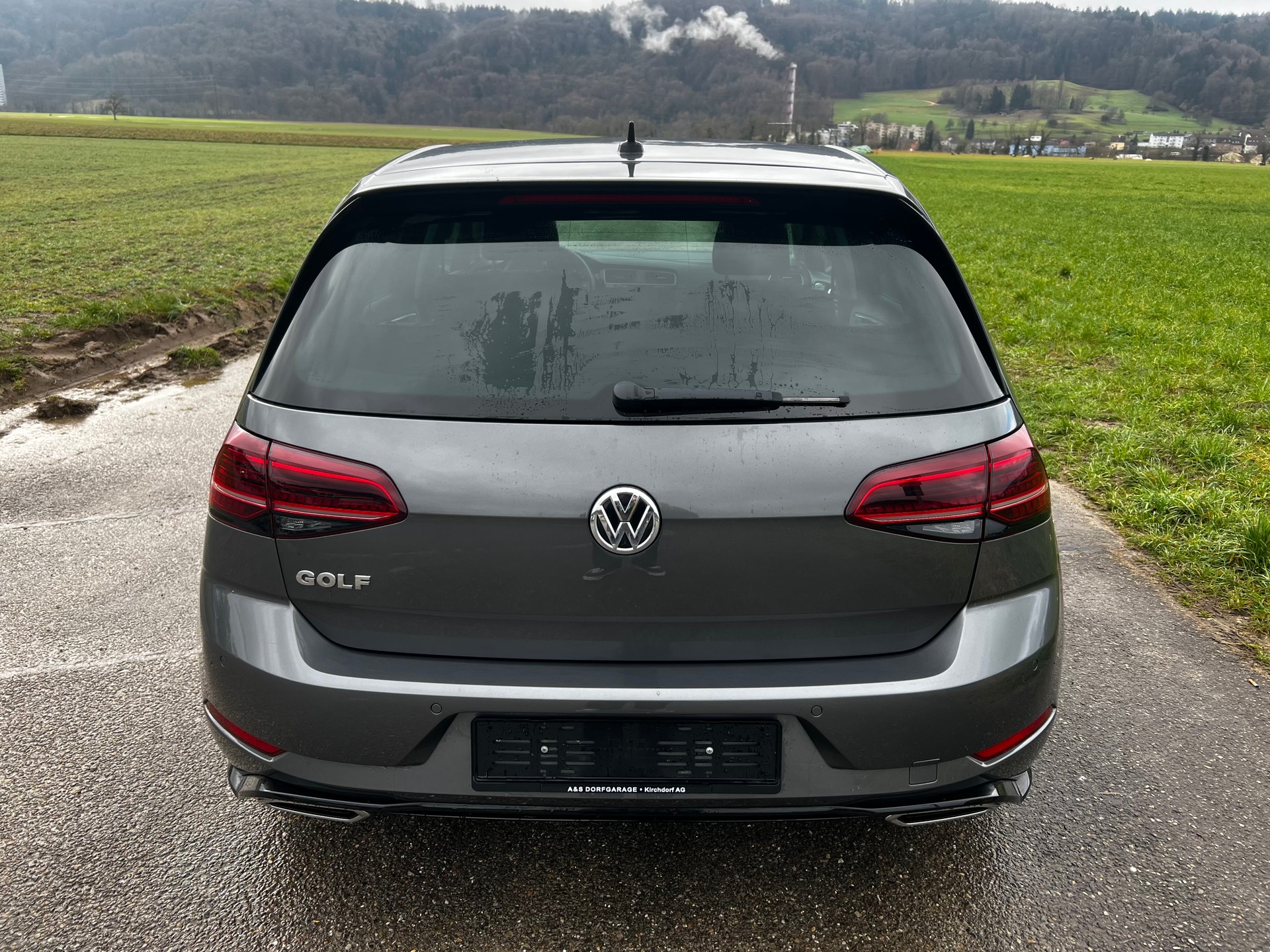 VW Golf 1.0 Tsi R-line-image-3