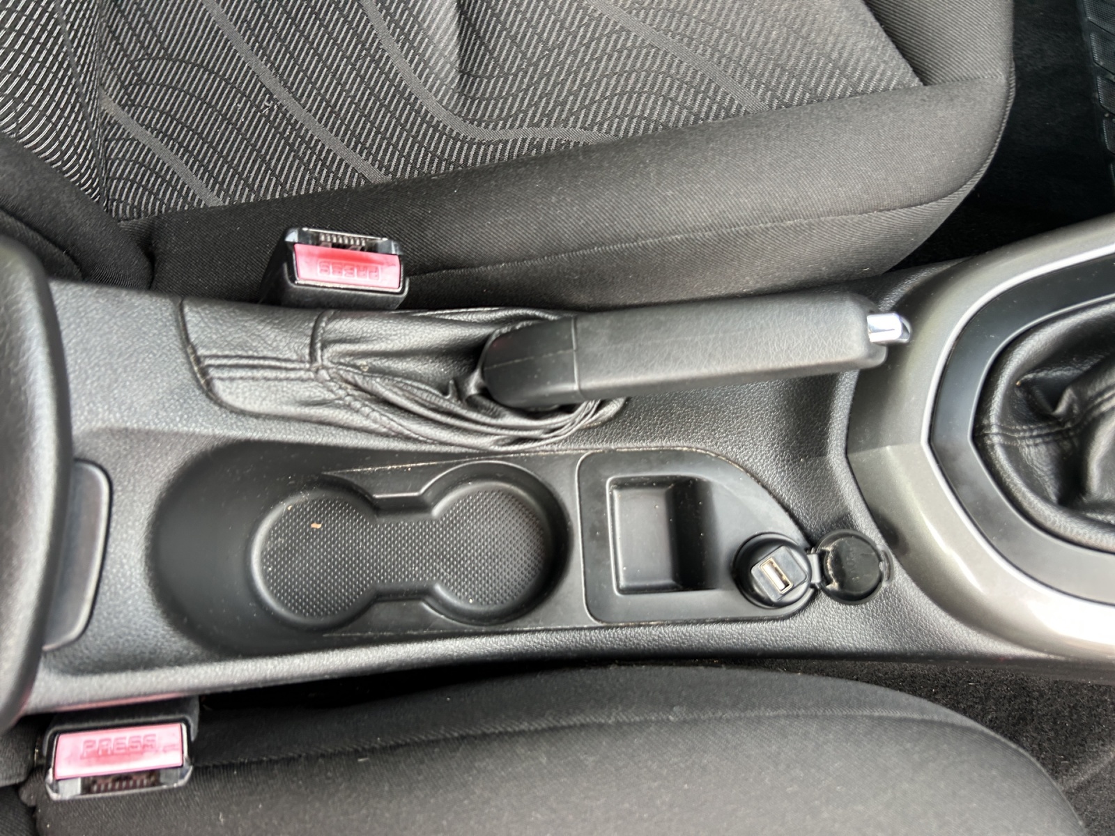 PEUGEOT 308 1.6 HDI Access-image-18