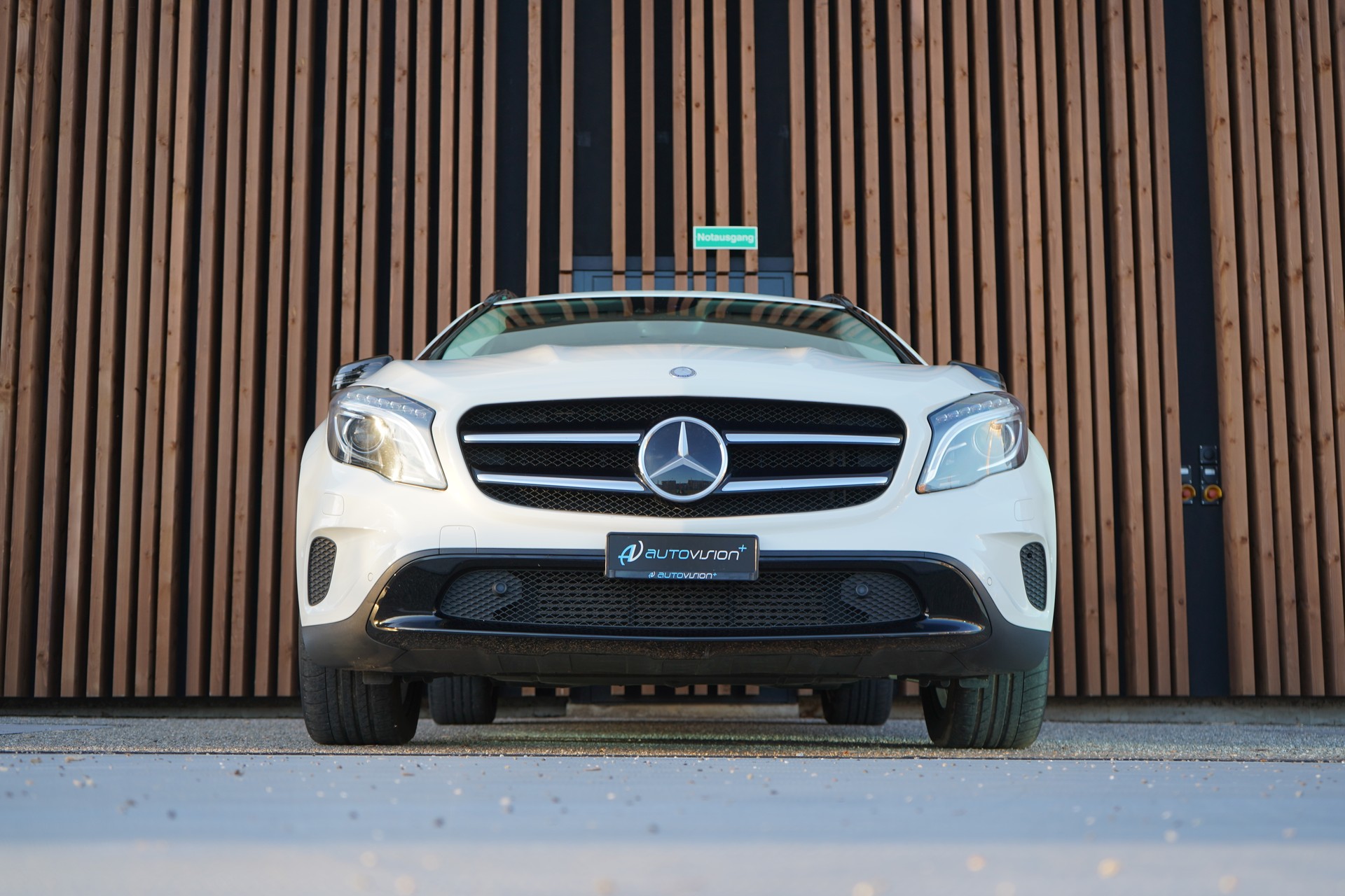 MERCEDES-BENZ GLA 220 CDI URBAN NIGHT 4MATIC 7G-DCT l 170 PS-image-14
