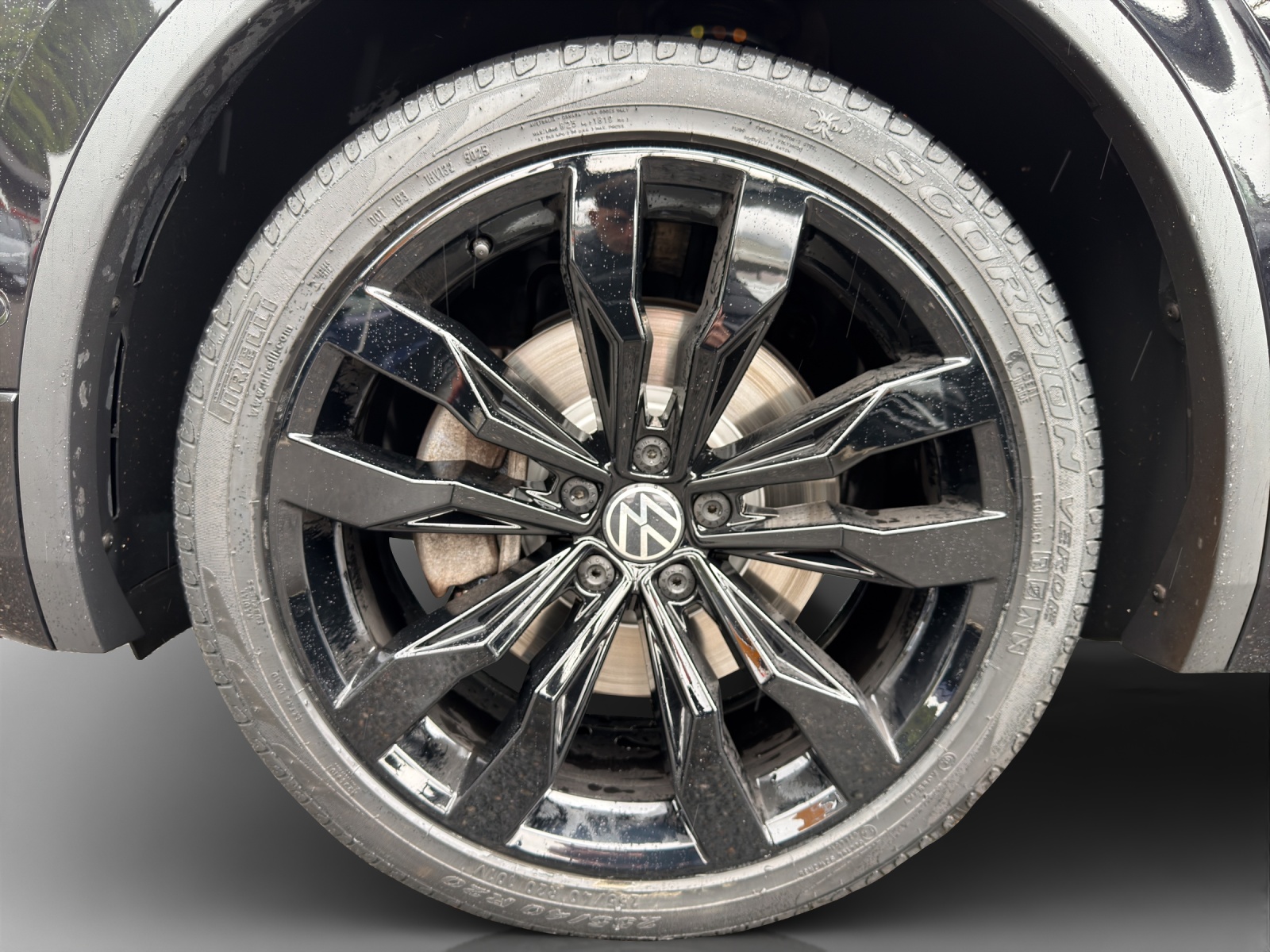 VW Tiguan 2.0TSI R-Line 4Motion DSG-image-15