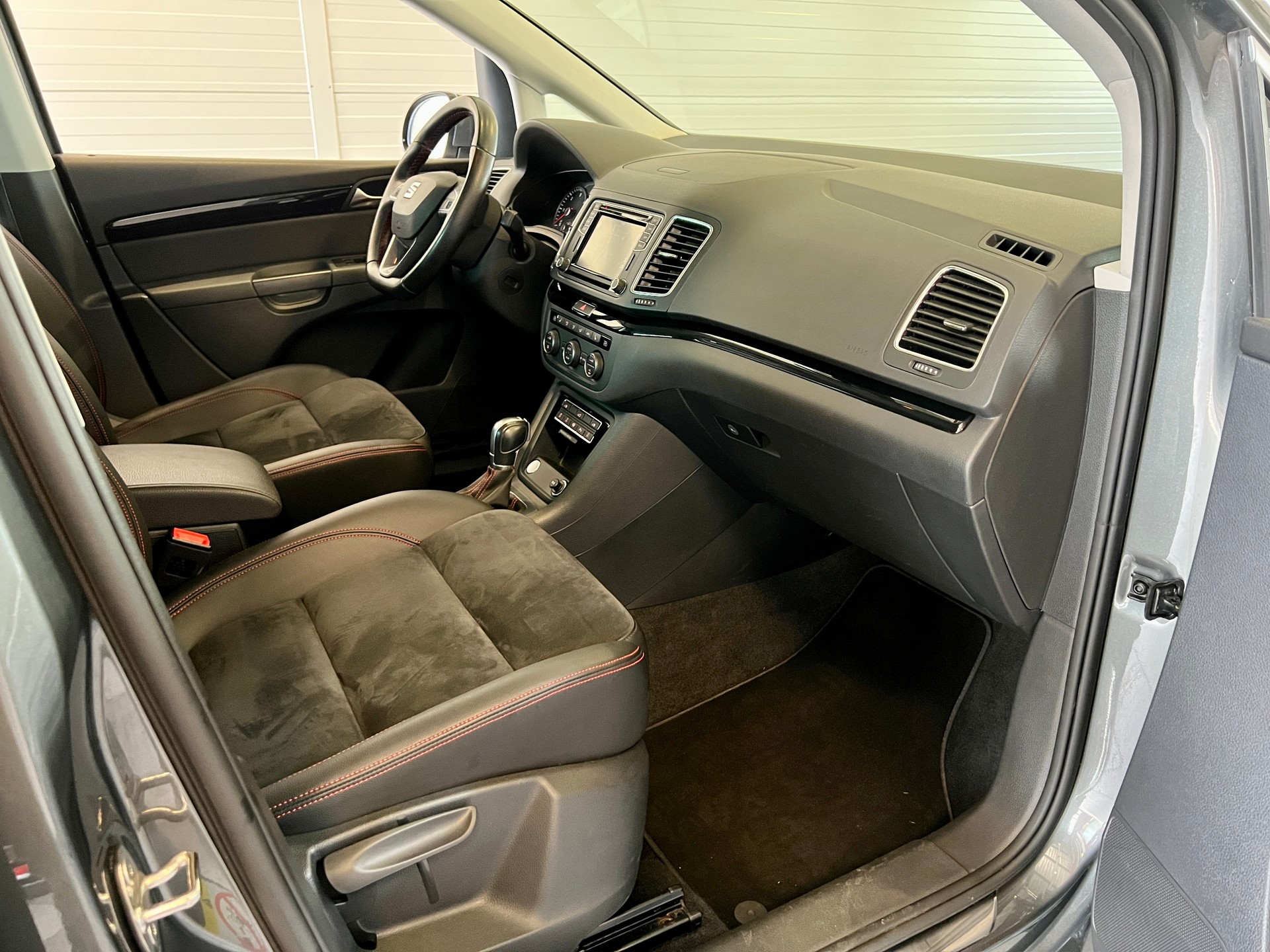 SEAT Alhambra 2.0 TDI FR Line 4Drive-image-28