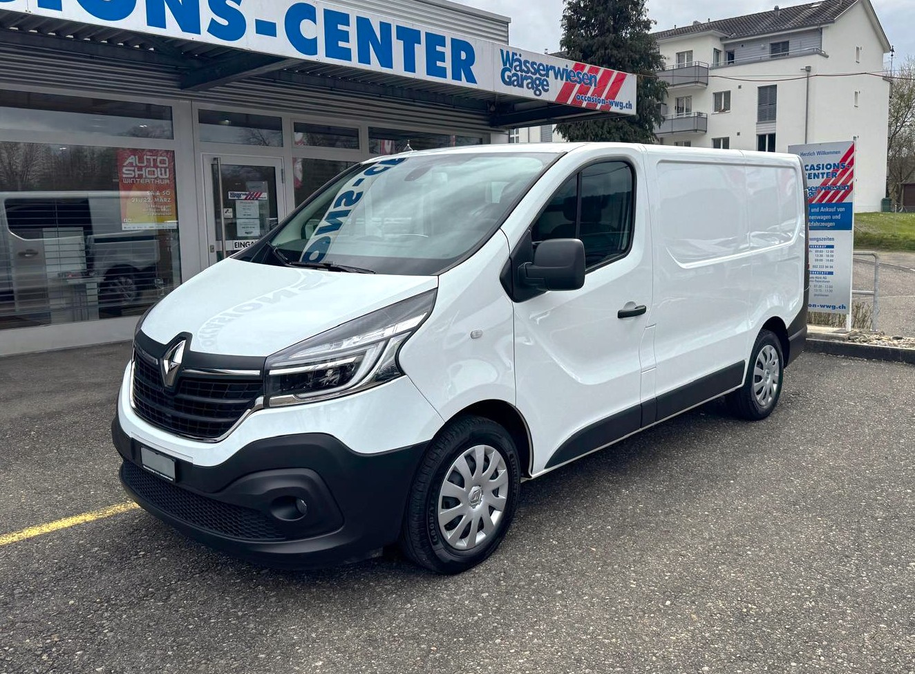 RENAULT Trafic Ene dCi120 2.0 Bus L1H1-image-0