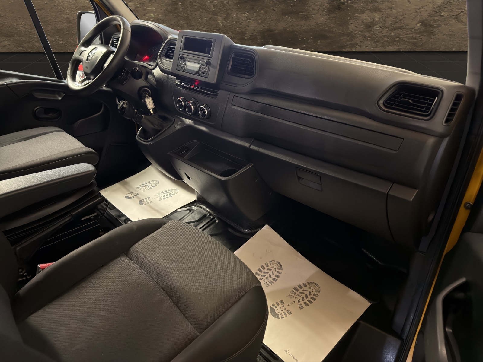 RENAULT RENAULT Master T35 2.3dCi 135 L3H2-image-10