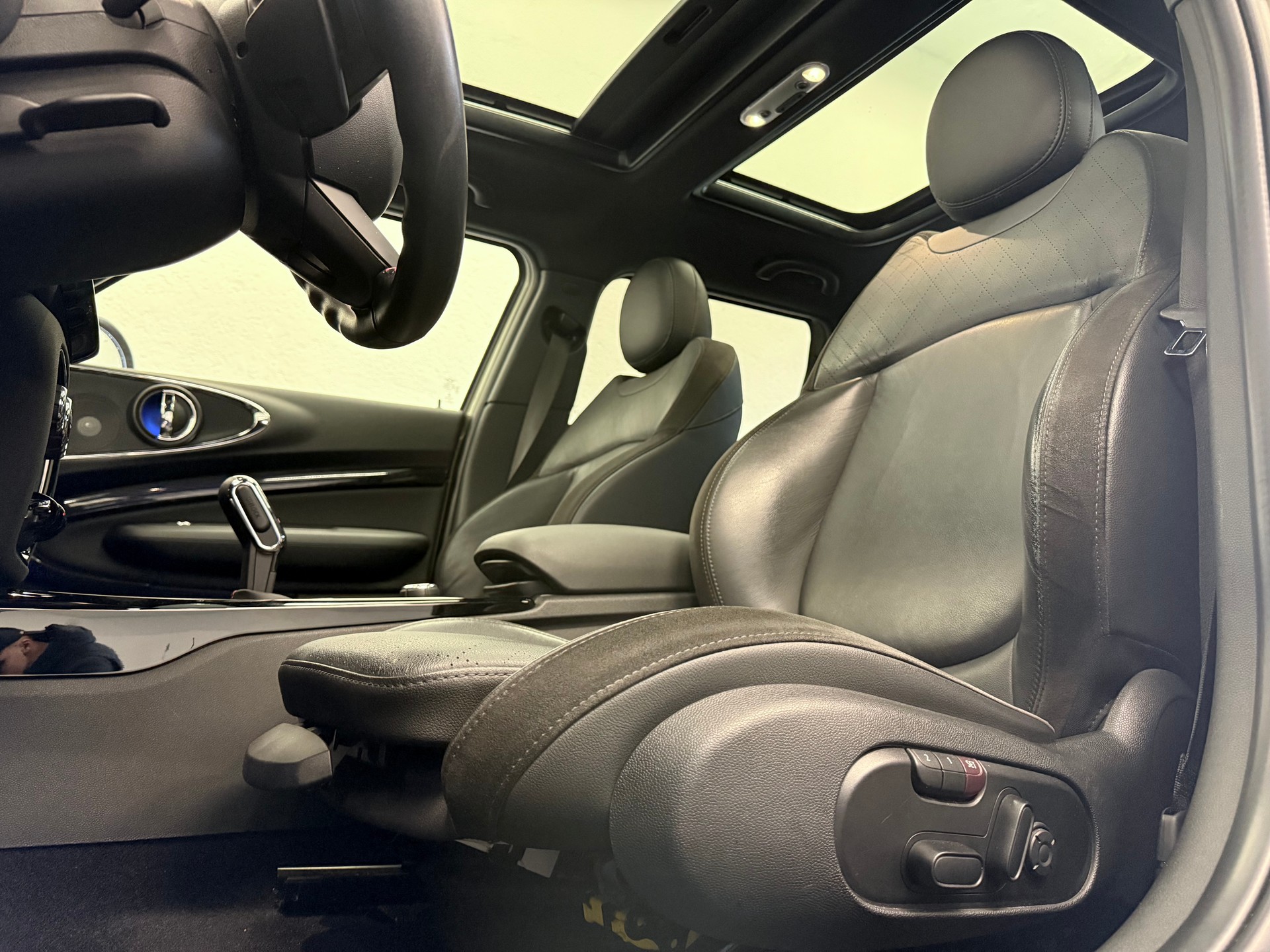 MINI Clubman Cooper John Cooper Works ALL4 Steptronic-image-16