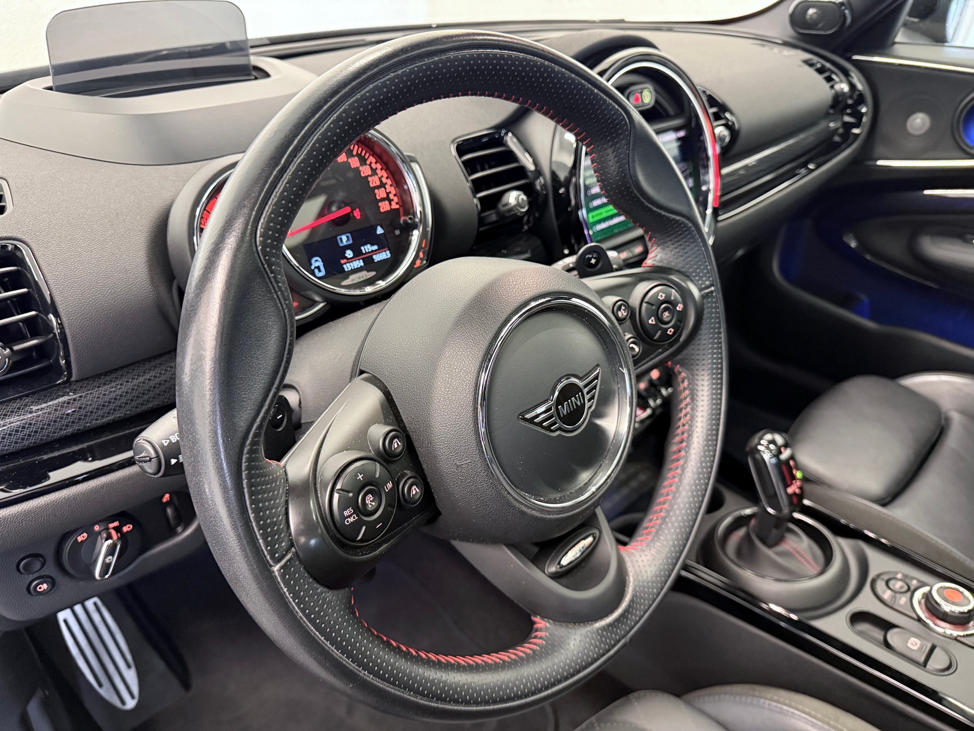 MINI Clubman Cooper John Cooper Works ALL4 Steptronic-image-19