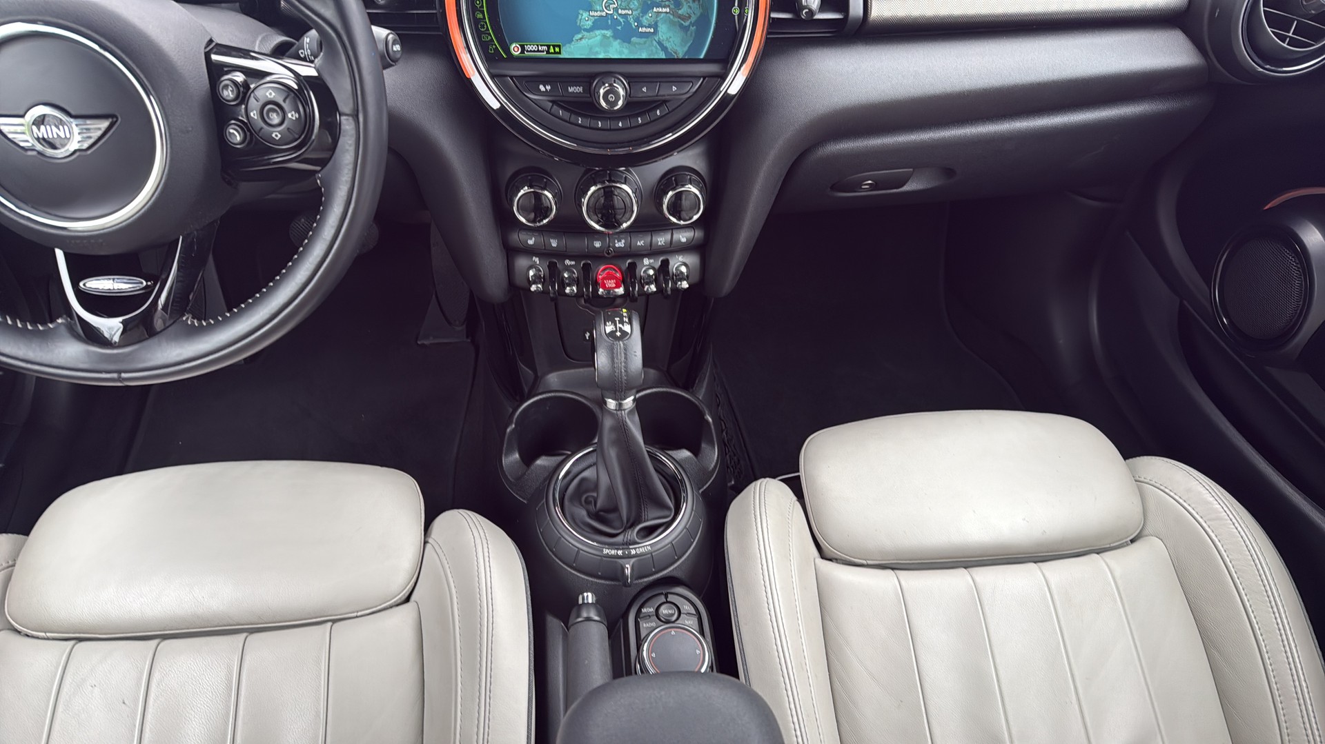 MINI Cooper Cabriolet Steptronic-image-14