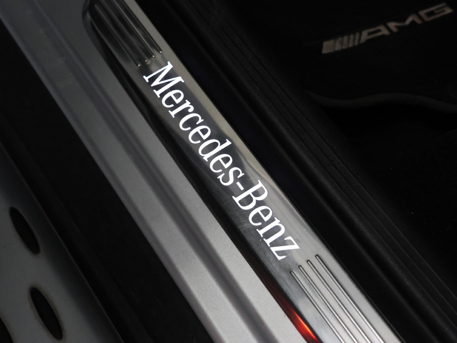 MERCEDES-BENZ GLC Coupé 300 e AMG Line 9G-Tronic *Pano* *360° Kamera* *Burmester*-image-19
