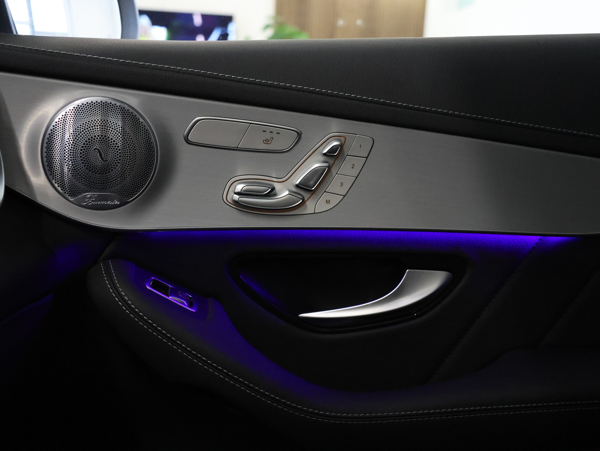 MERCEDES-BENZ GLC Coupé 300 e AMG Line 9G-Tronic *Pano* *360° Kamera* *Burmester*-image-30