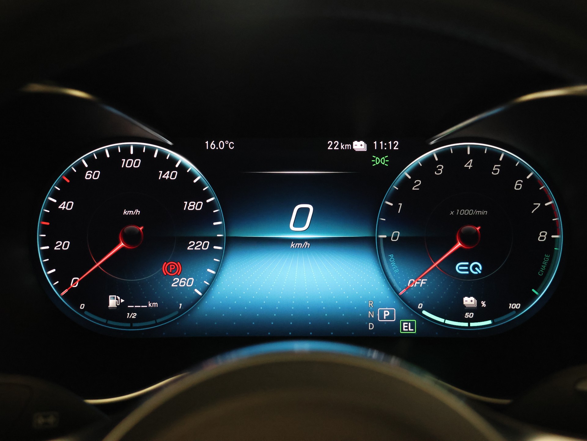 MERCEDES-BENZ GLC Coupé 300 e AMG Line 9G-Tronic *Pano* *360° Kamera* *Burmester*-image-23