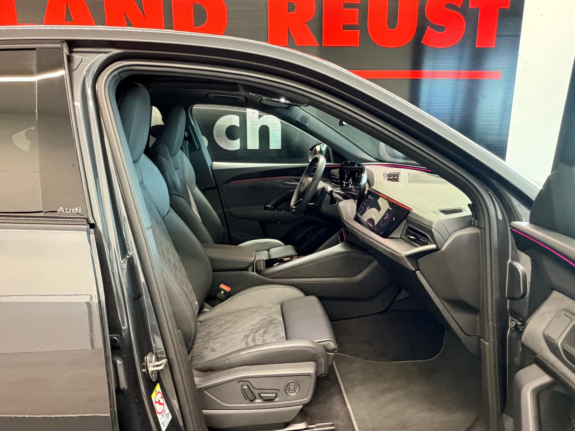 AUDI Q5 Sportback S Line TFSI quattro 150 kW S-tronic-image-22