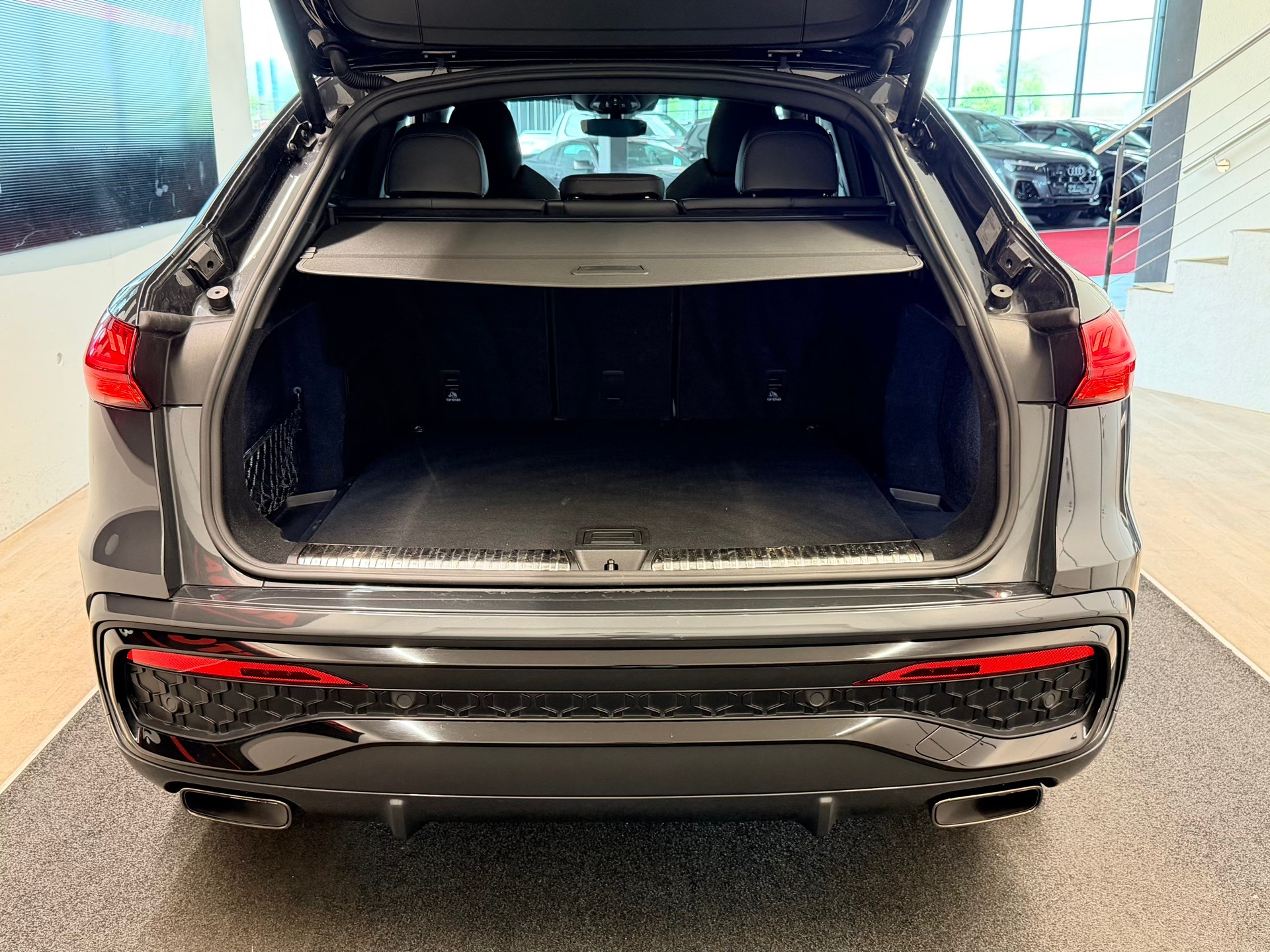 AUDI Q5 Sportback S Line TFSI quattro 150 kW S-tronic-image-9