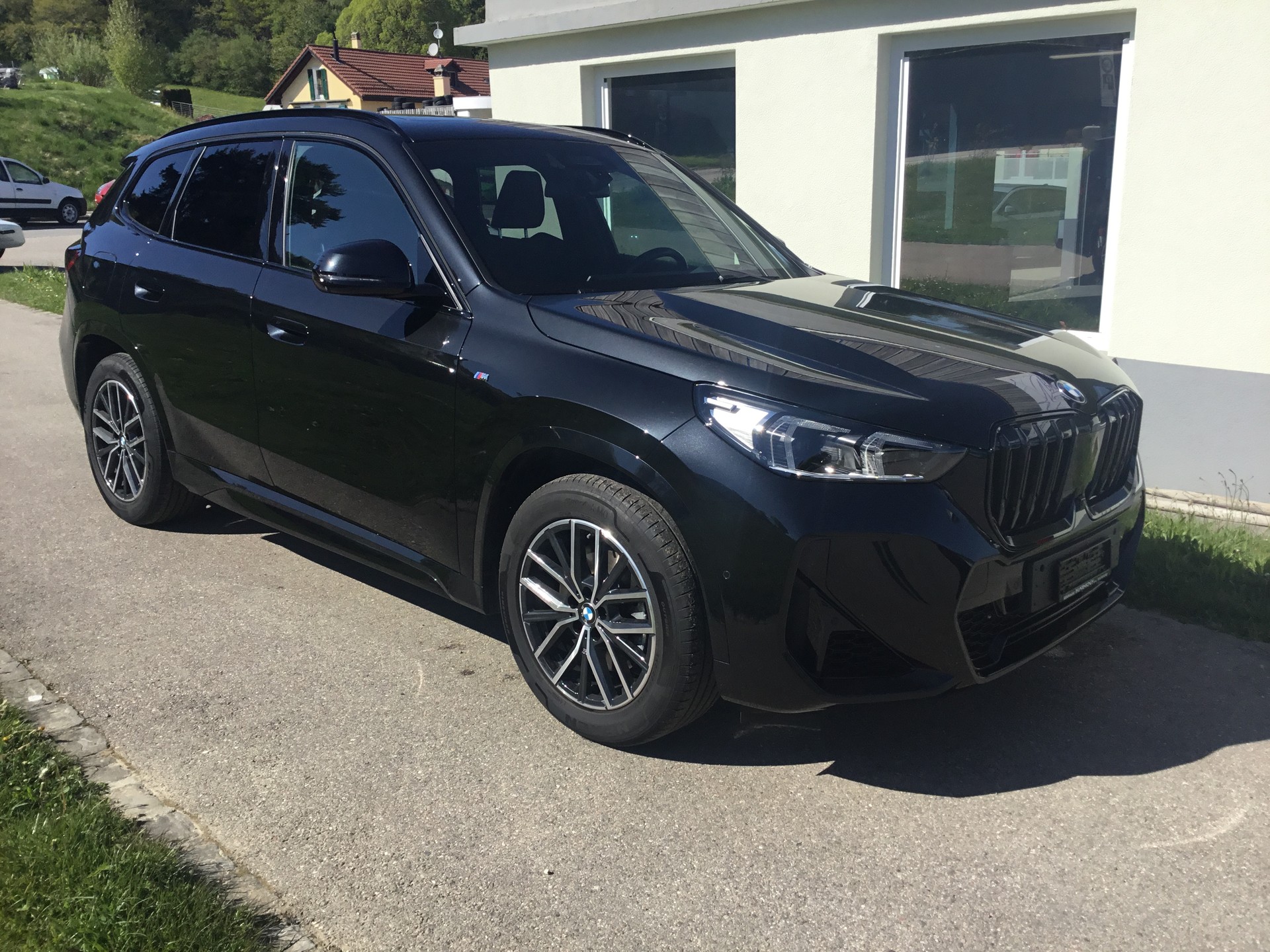 BMW X1 xDrive 23i 48V M Sport-image-1