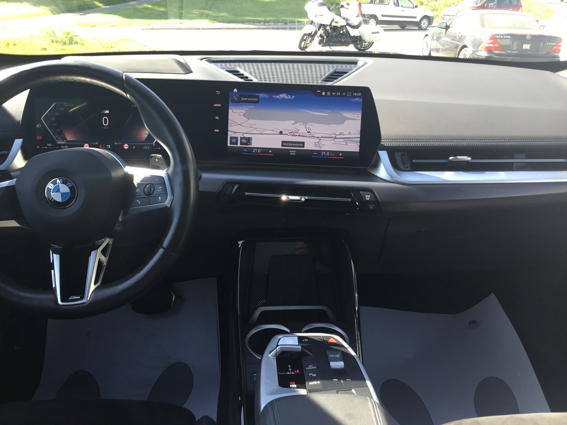 BMW X1 xDrive 23i 48V M Sport-image-8