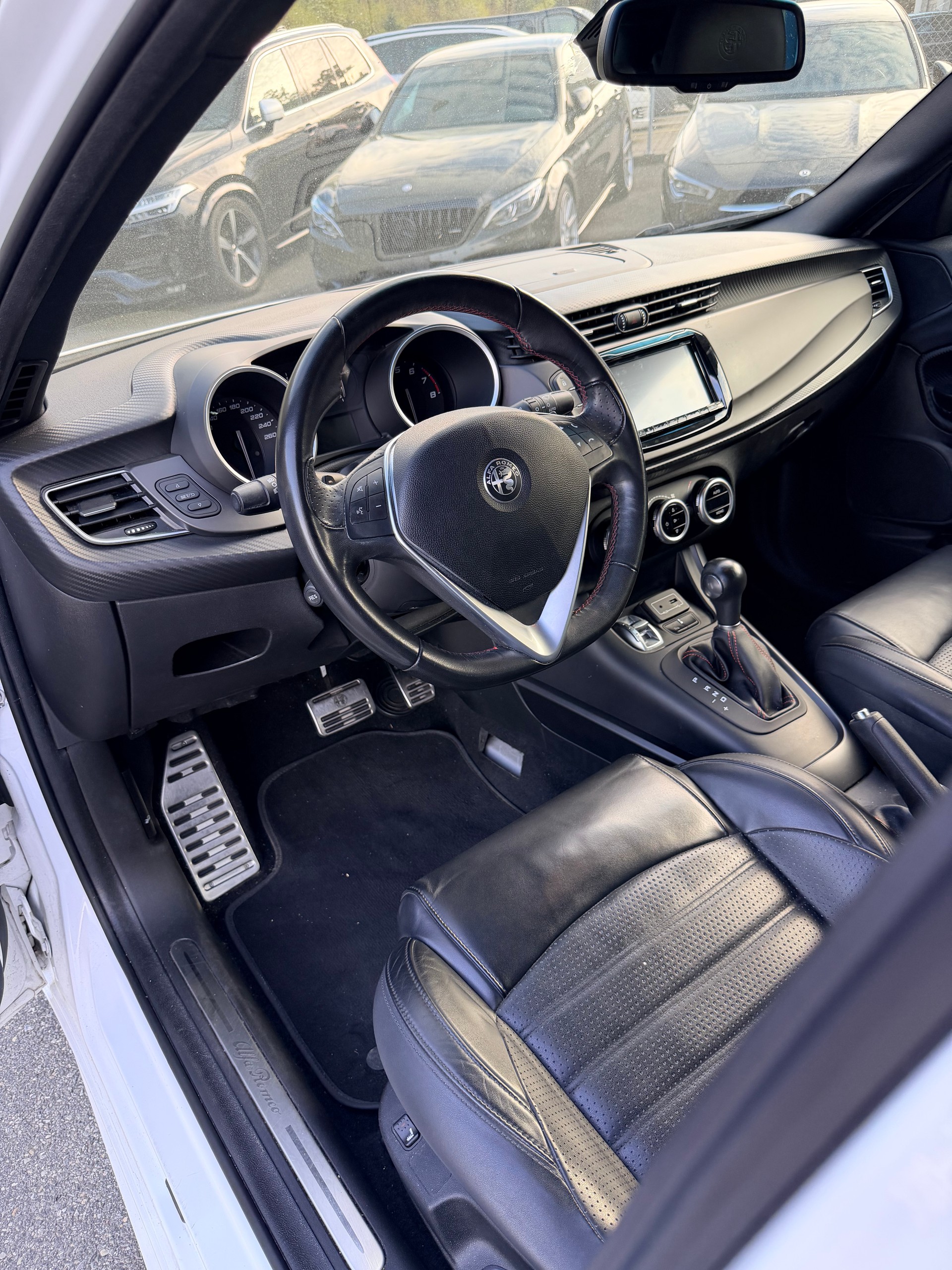 ALFA ROMEO Giulietta 1750 TBi Veloce TCT-image-6