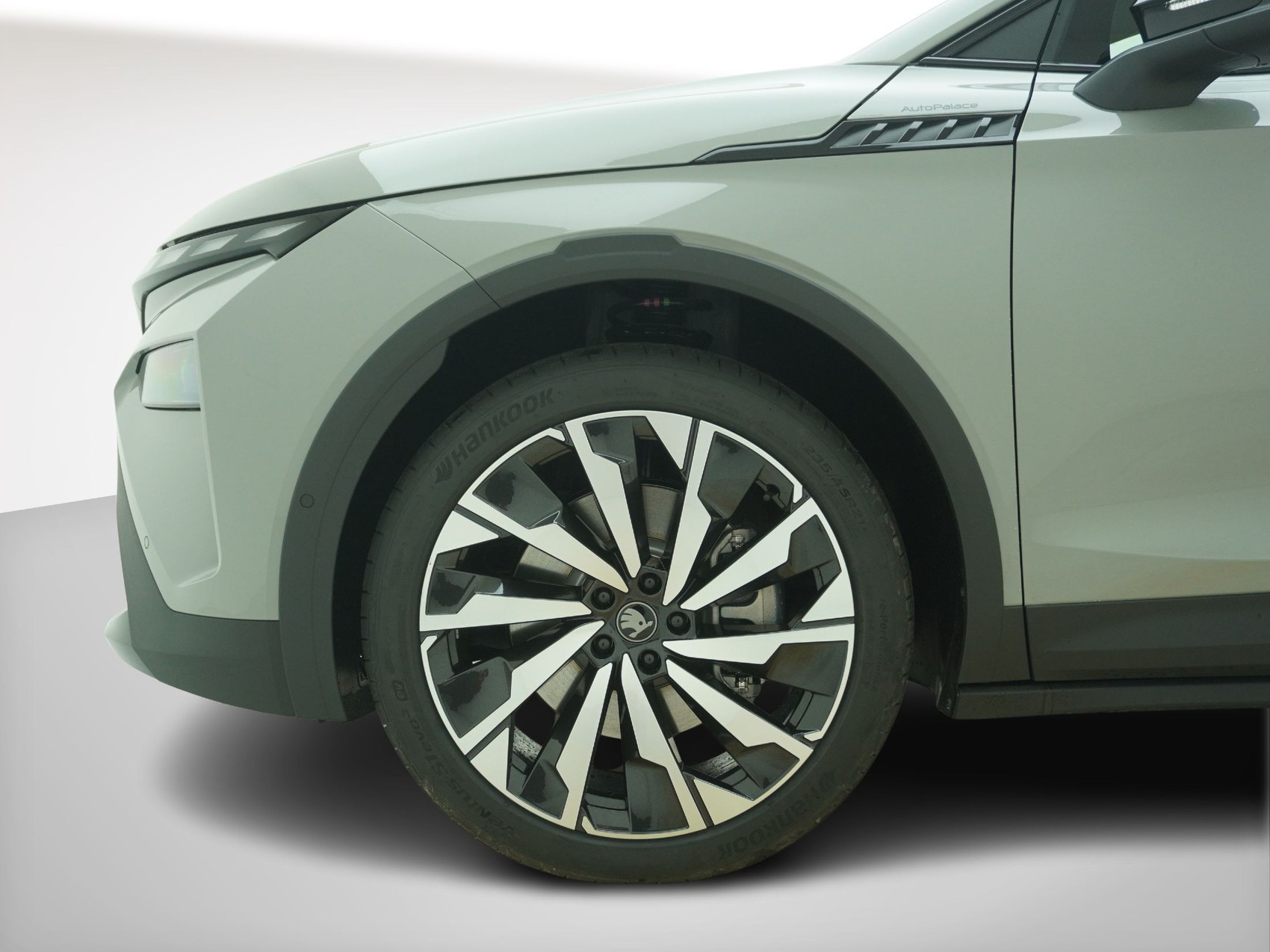SKODA Elroq 85x SportLine MAXX 4x4-image-8