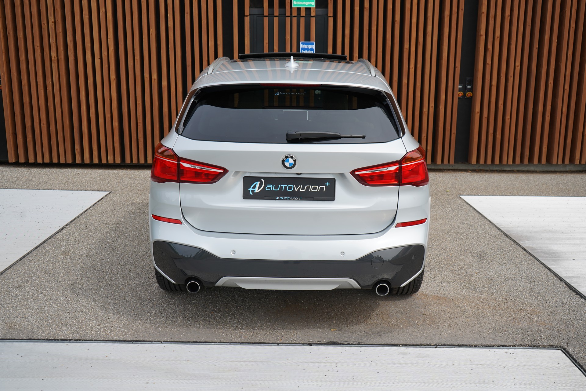 BMW X1 xDRIVE 25i M SPORT STEPTRONIC l 231 PS-image-15