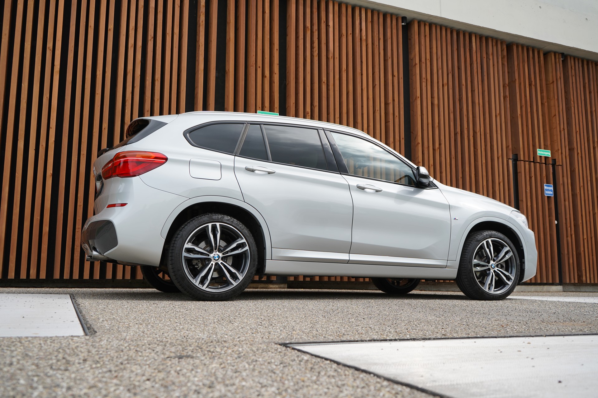 BMW X1 xDRIVE 25i M SPORT STEPTRONIC l 231 PS-image-6