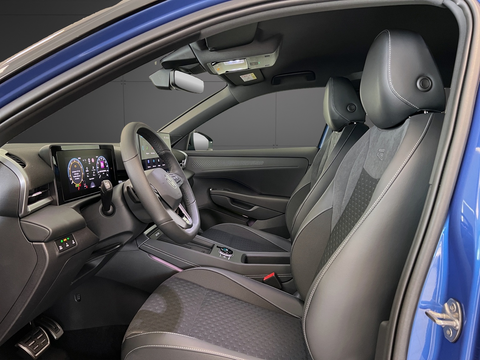 VW T-Roc 1.5 eTSI mHEV R-Line DSG-image-5