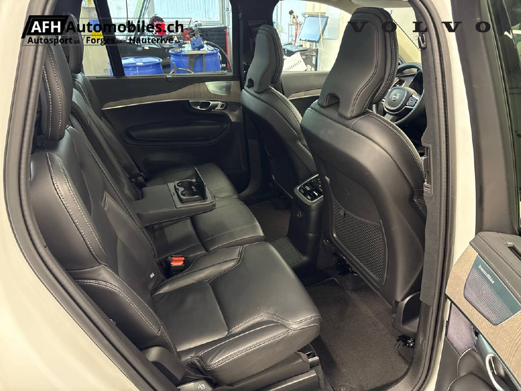 VOLVO XC90 T8 eAWD Ultim Dark-image-13