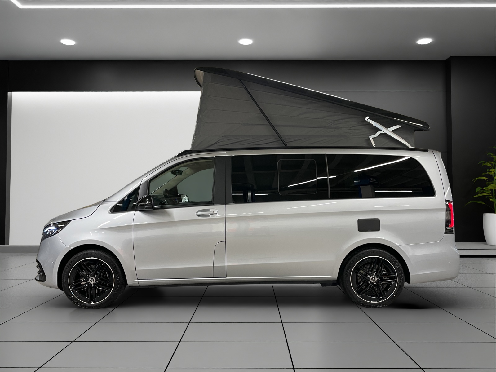 MERCEDES-BENZ Marco Polo 300 d 4M Automat-showroom-element-2