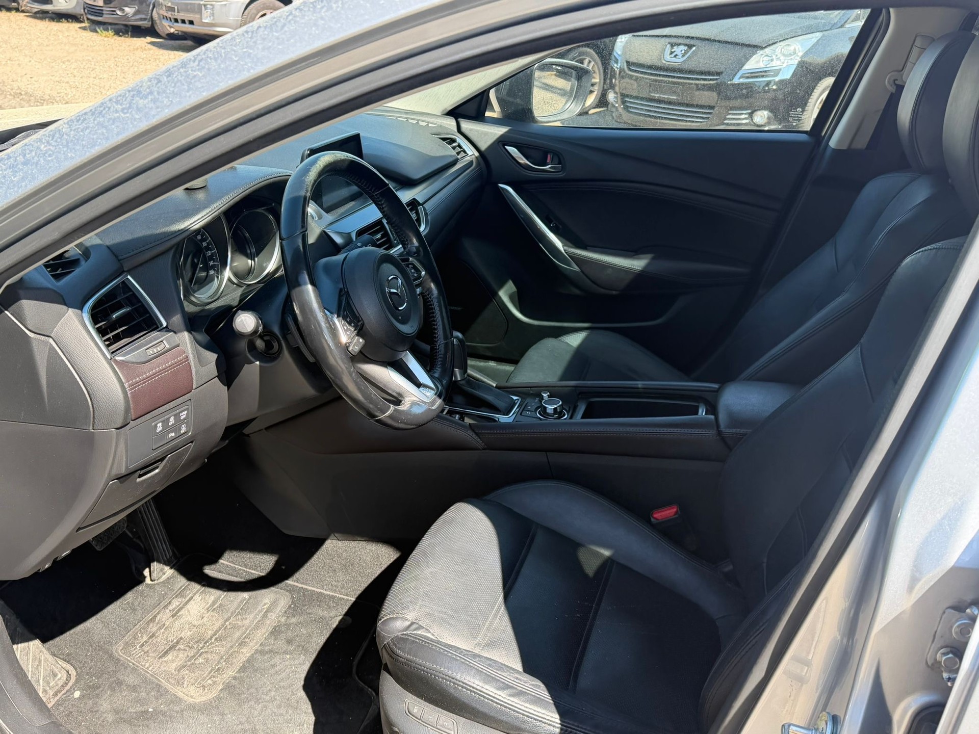MAZDA 6 Sportwagon SKYACTIV-D 175 Revolution Automat AWD-image-12