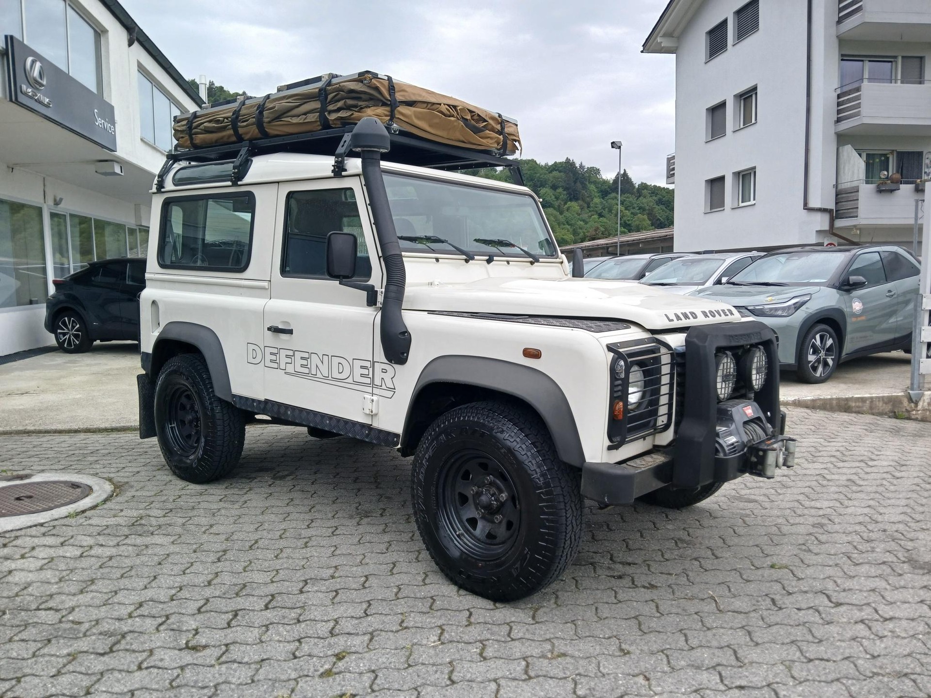 LAND ROVER Defender 90 2.4 Tdi SW-image-6