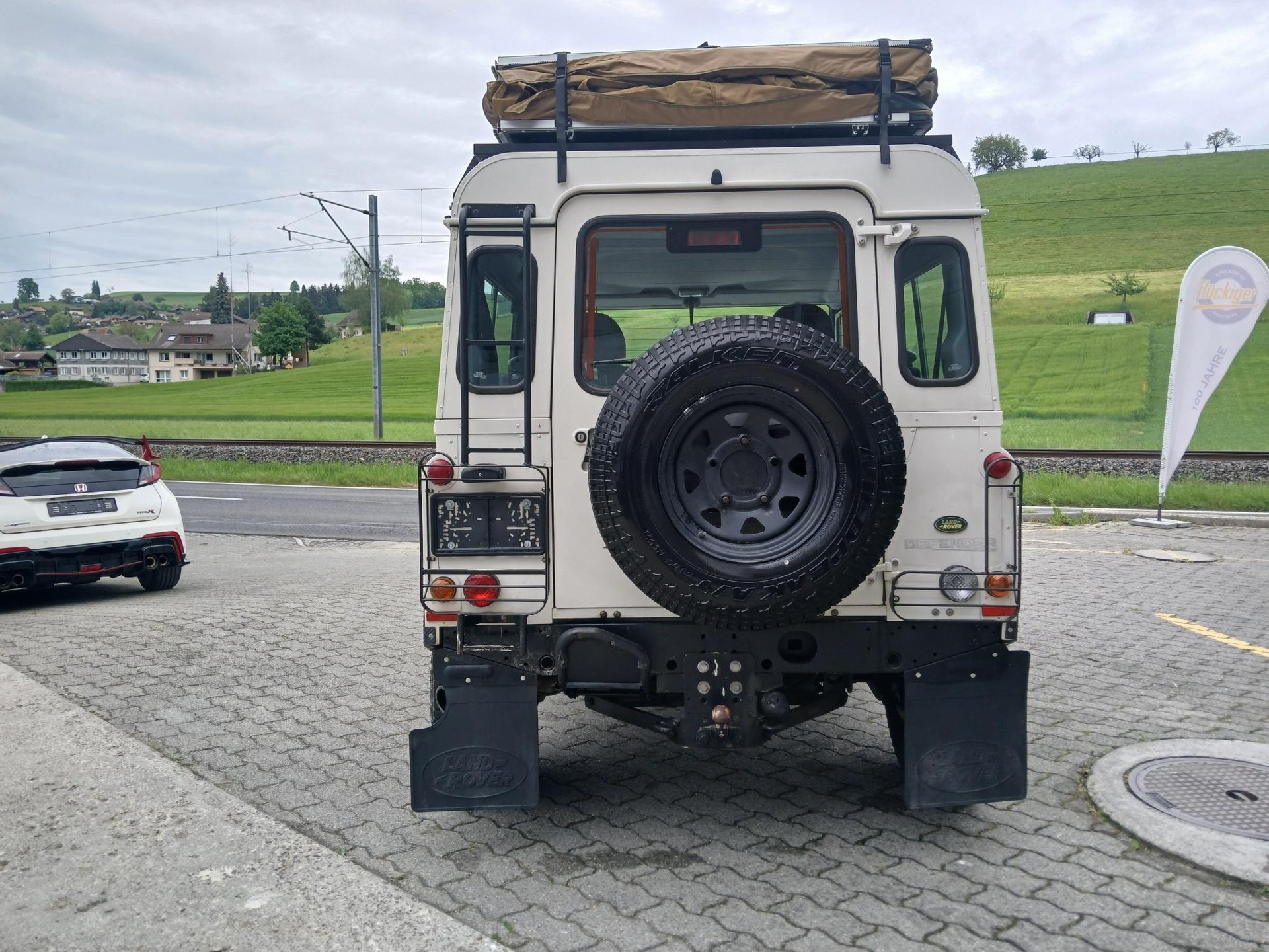LAND ROVER Defender 90 2.4 Tdi SW-image-3