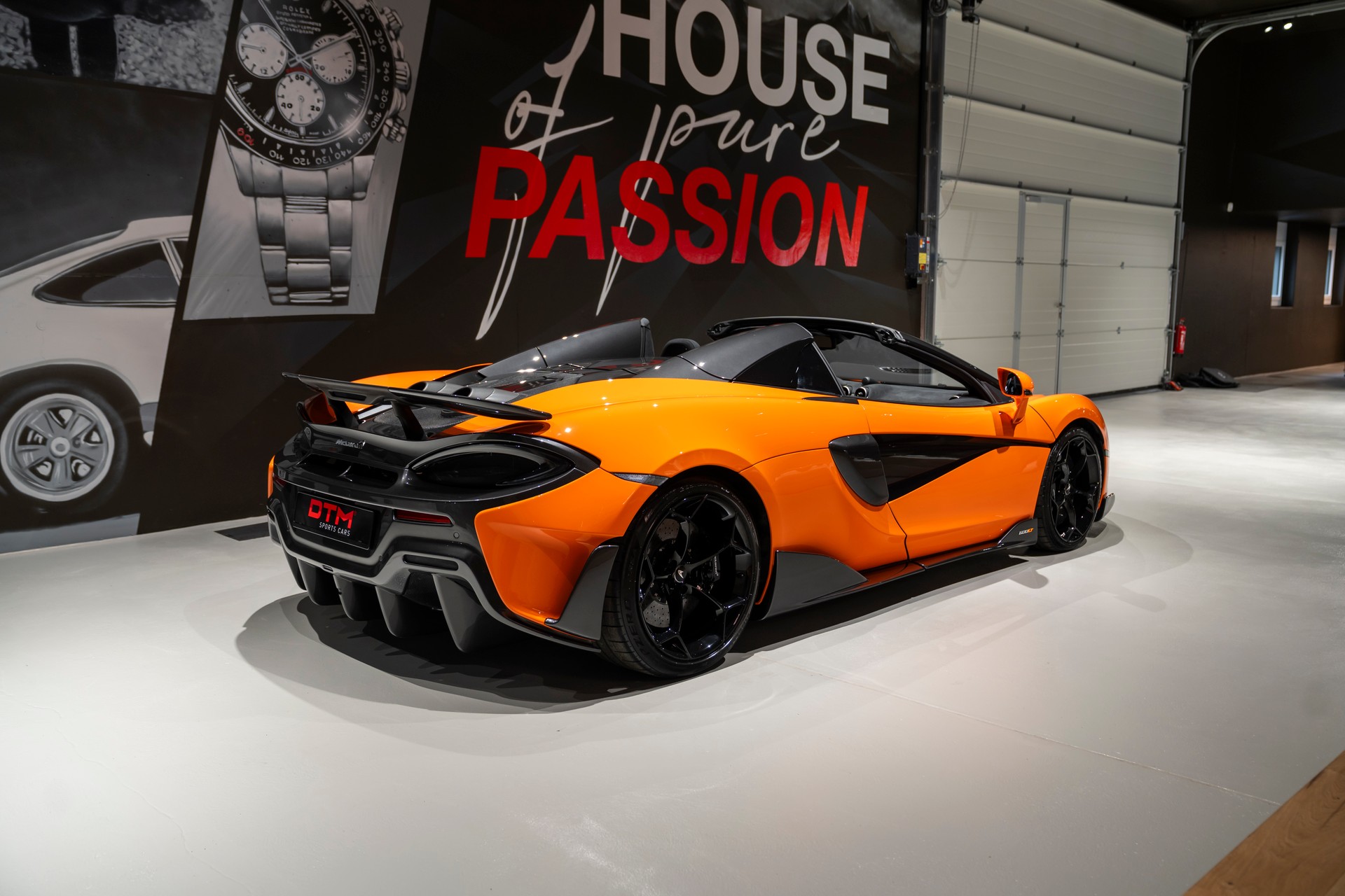 McLAREN 600LT Spider 3.8 V8 SSG-showroom-element-3