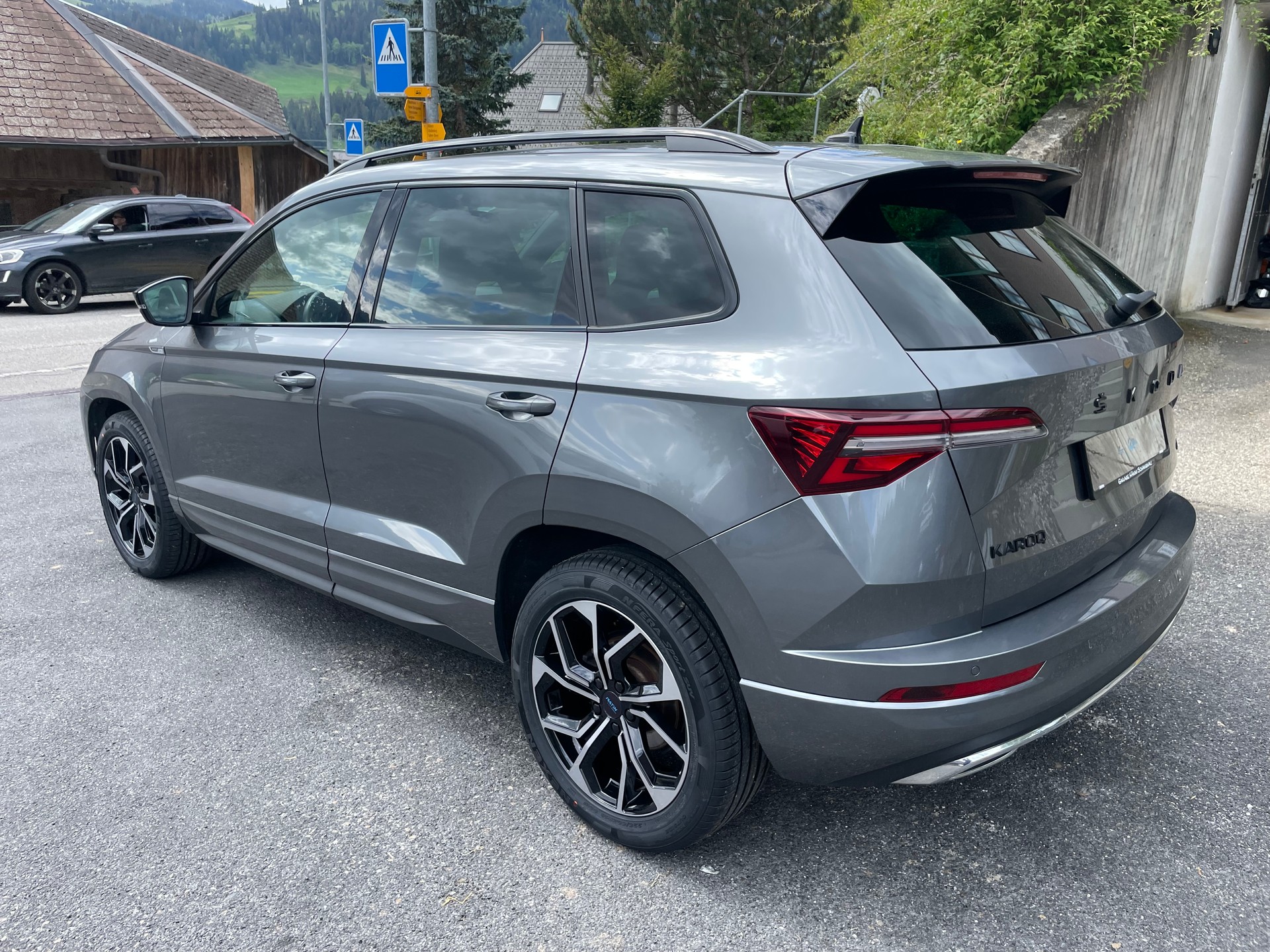 SKODA Karoq 2.0 TDI CR Sport Line 4x4 DSG-image-2