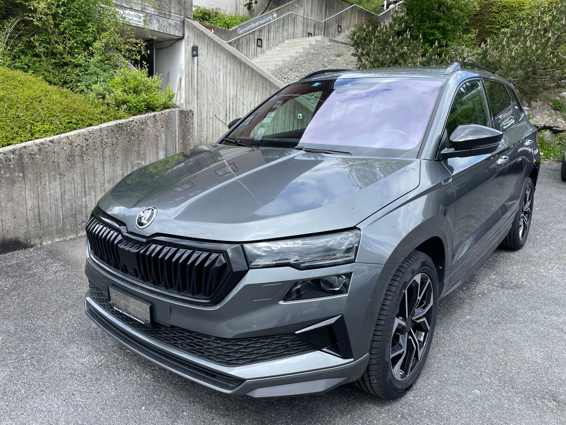 SKODA Karoq 2.0 TDI CR Sport Line 4x4 DSG-image-1