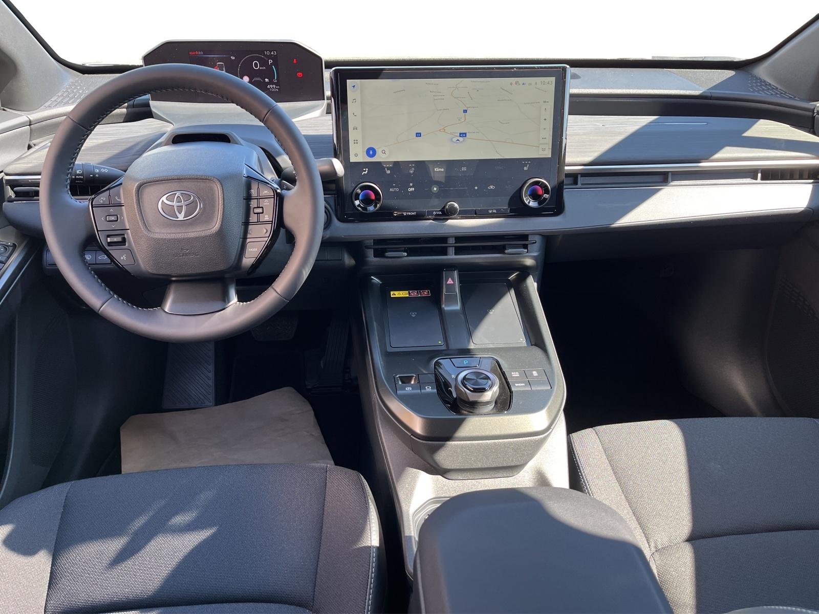 TOYOTA C-HR+ Style AWD-image-4