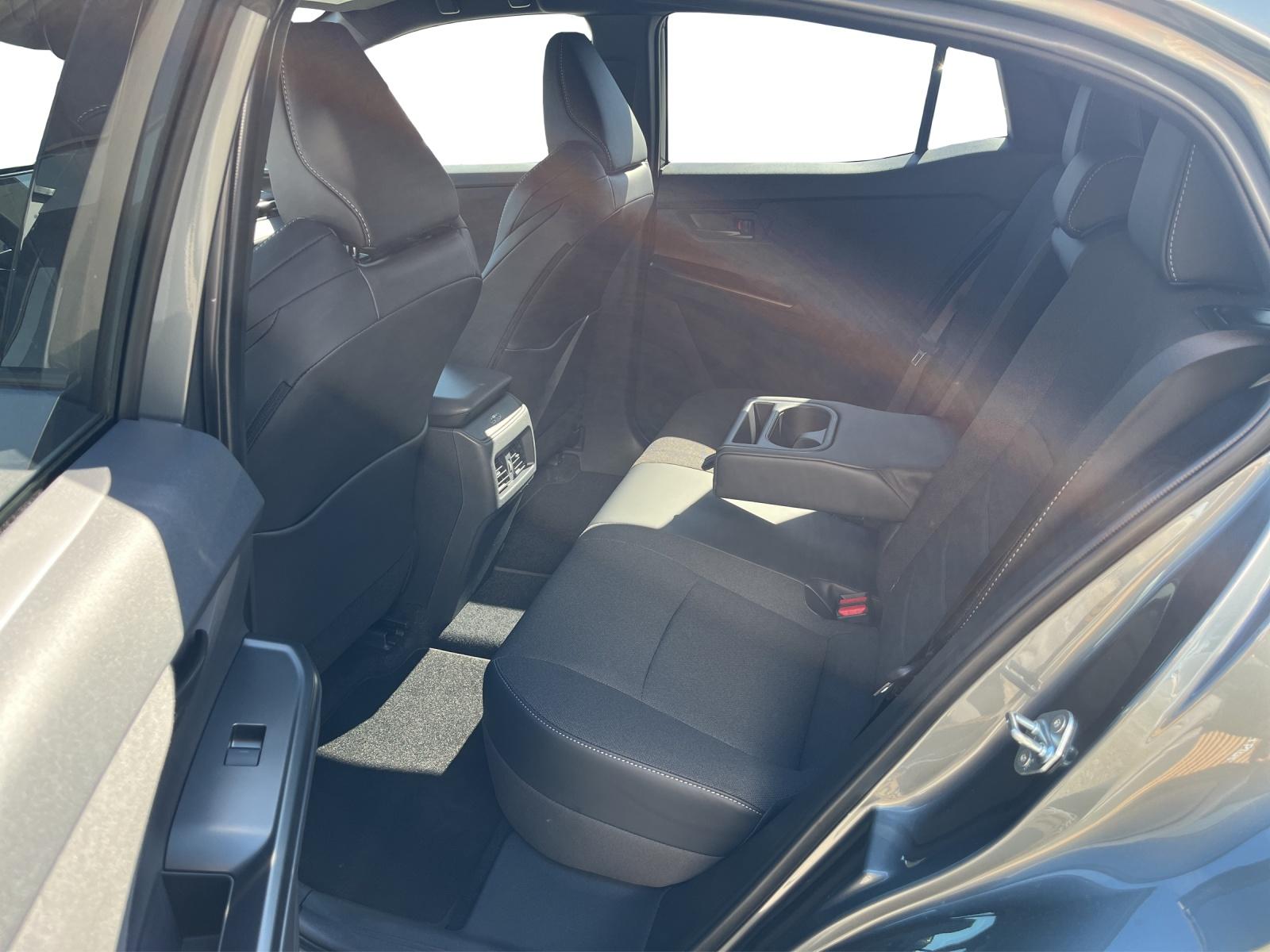 TOYOTA C-HR+ Style AWD-image-10