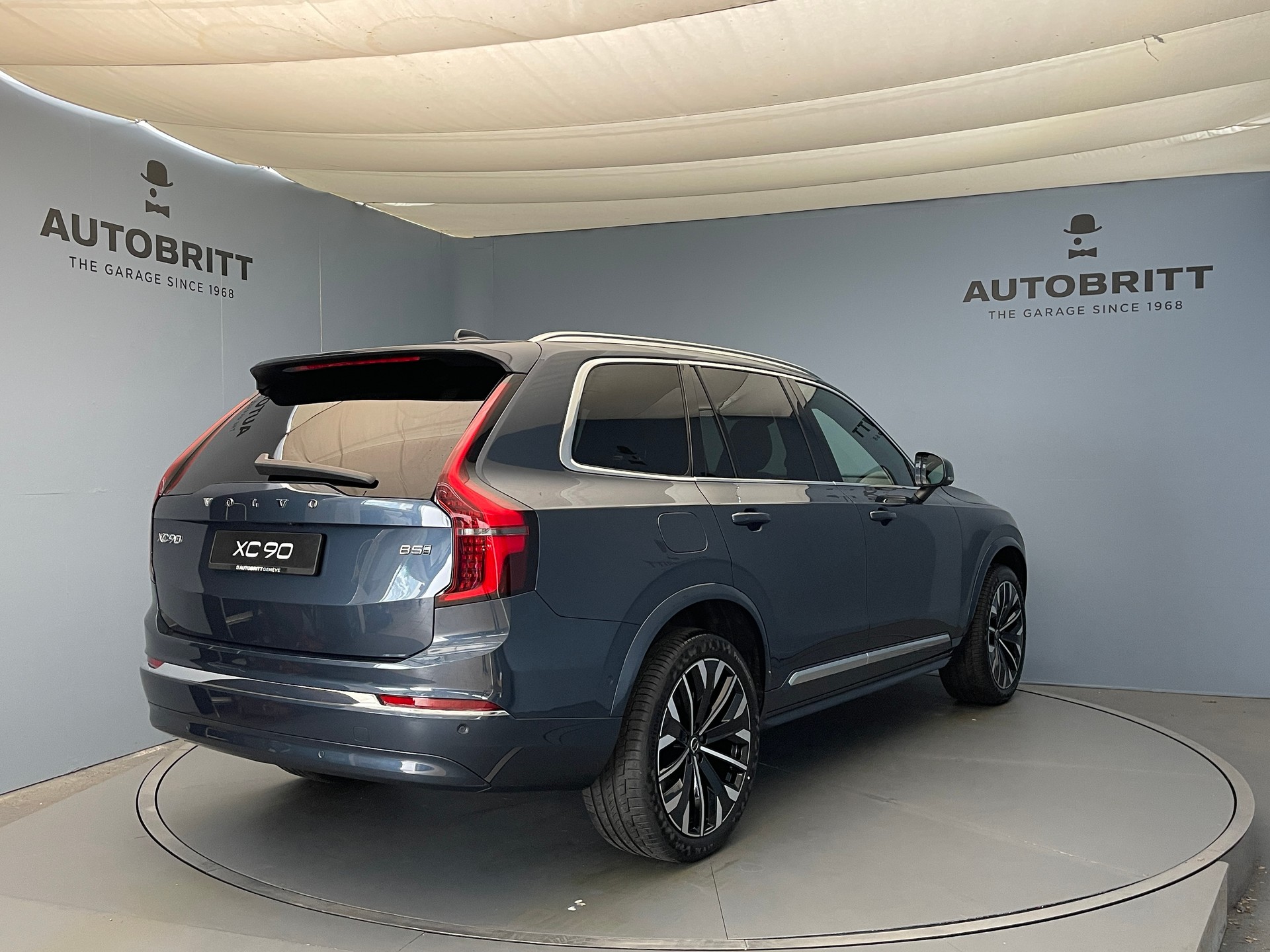 VOLVO XC90 2.0 B5 MH Ultra Bright AWD-image-2