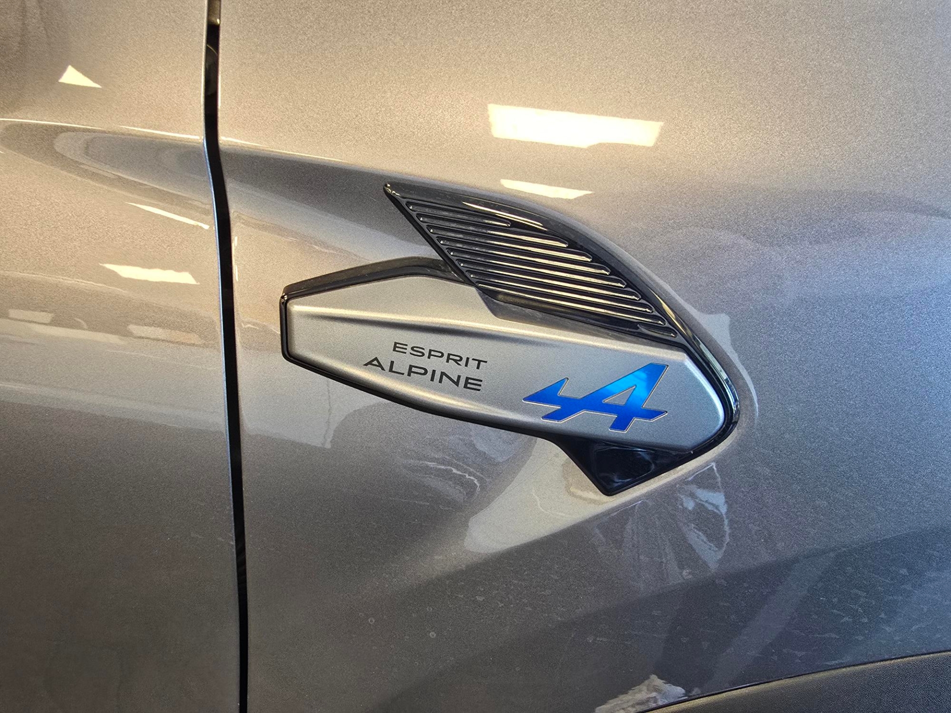 RENAULT CAPTUR FULL HYBRID E-TECH-image-2