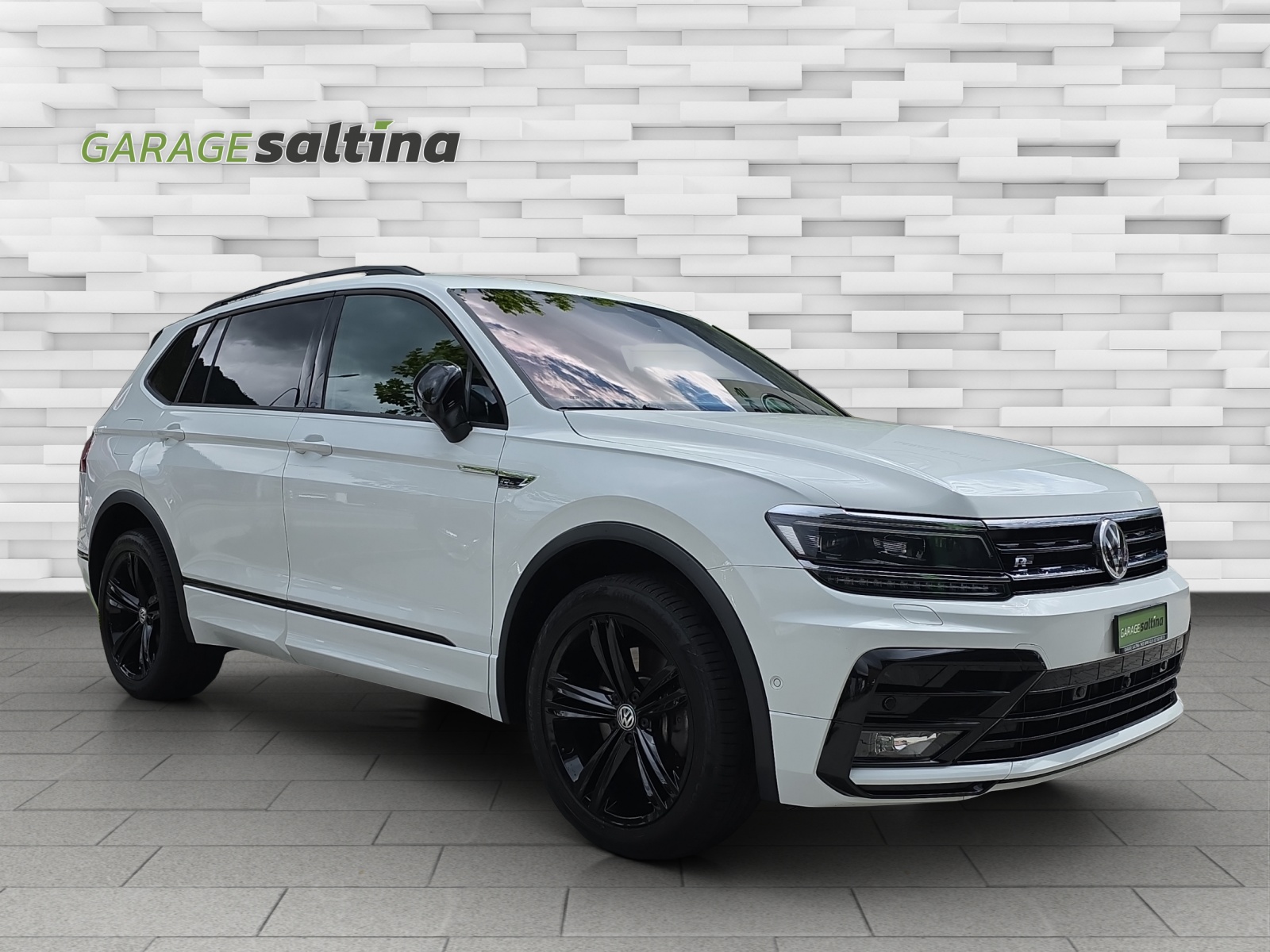 VW Tiguan Allspace 2.0TSI Highline 4Motion DSG-image-3
