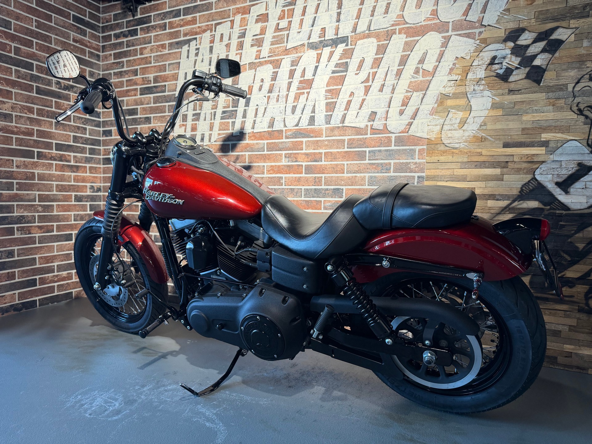 HARLEY-DAVIDSON FXDBI Dyna Street Bob-image-3