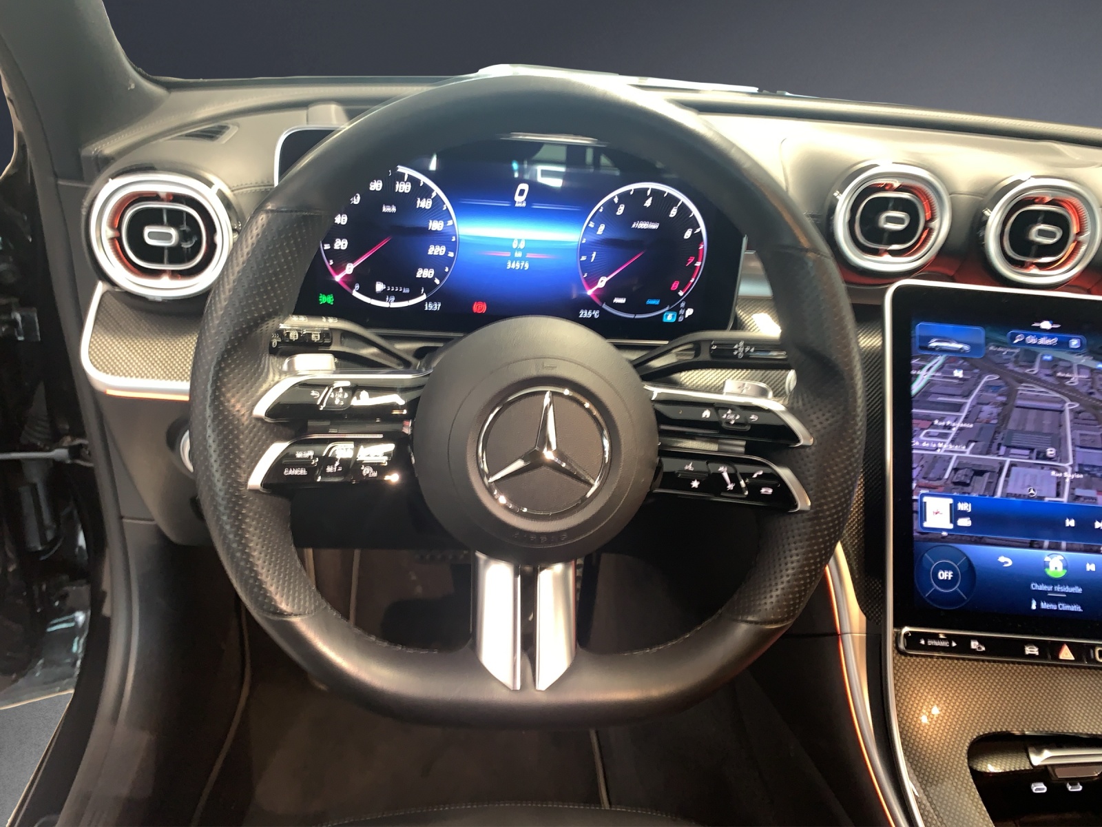 MERCEDES-BENZ C 300 T 4 Matic AMG Line-image-6