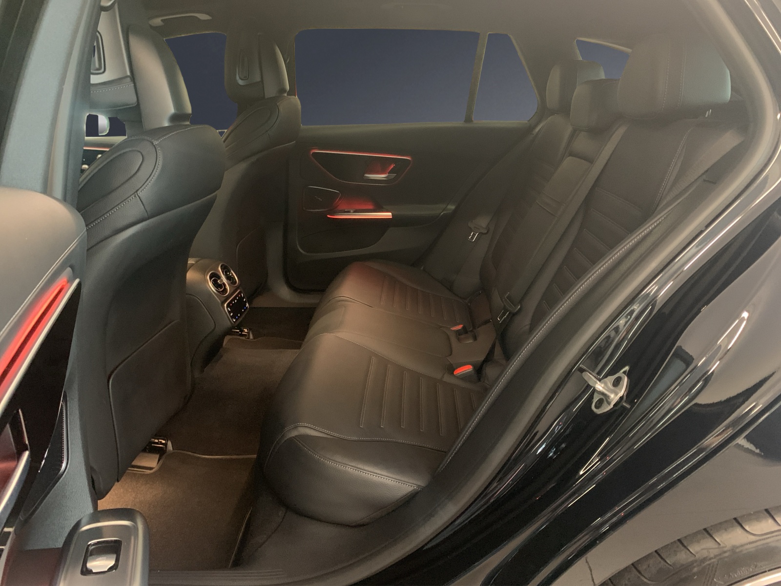 MERCEDES-BENZ C 300 T 4 Matic AMG Line-image-9