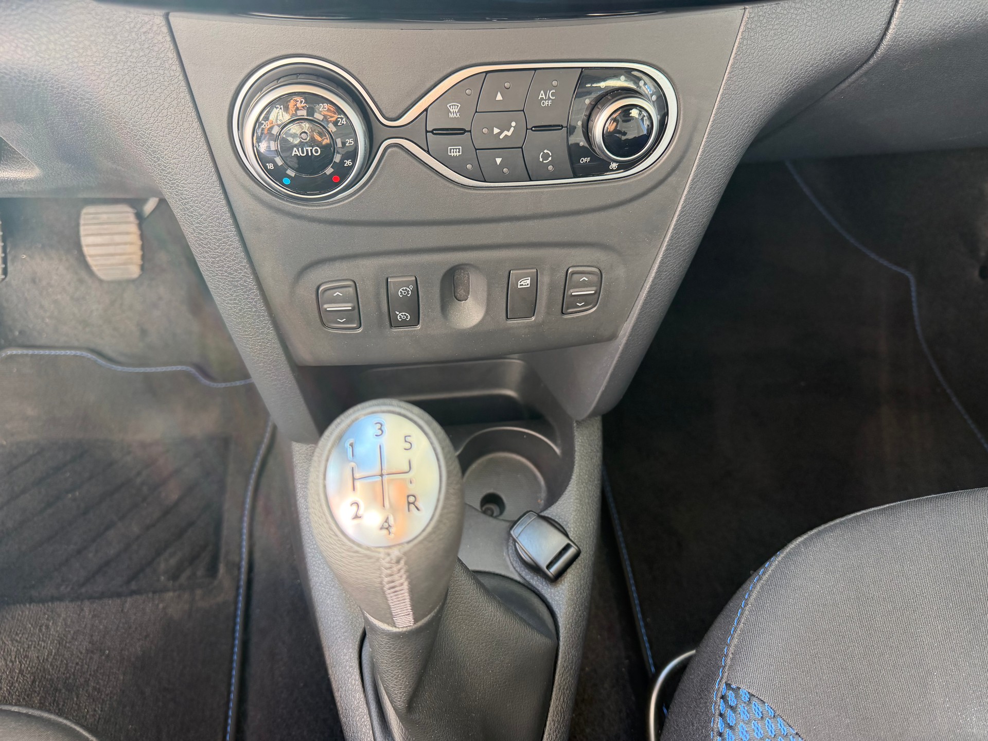DACIA Sandero Tce 100 Comfort-image-12