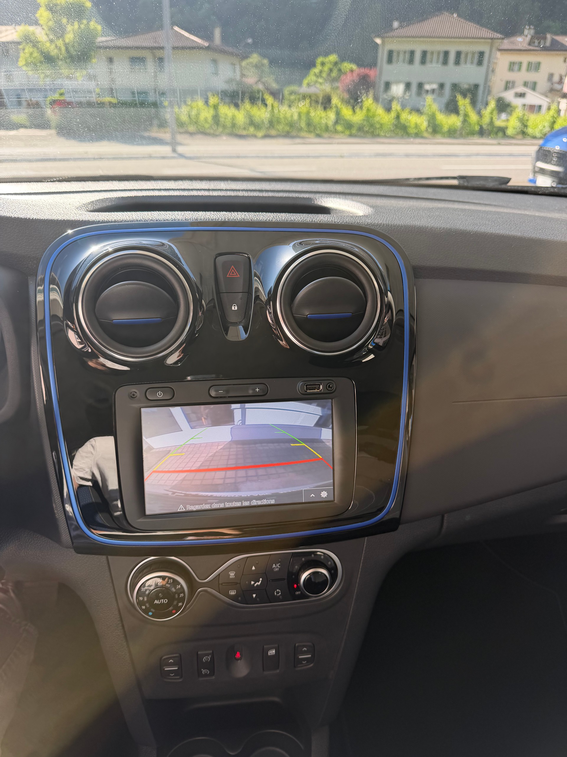 DACIA Sandero Tce 100 Comfort-image-11
