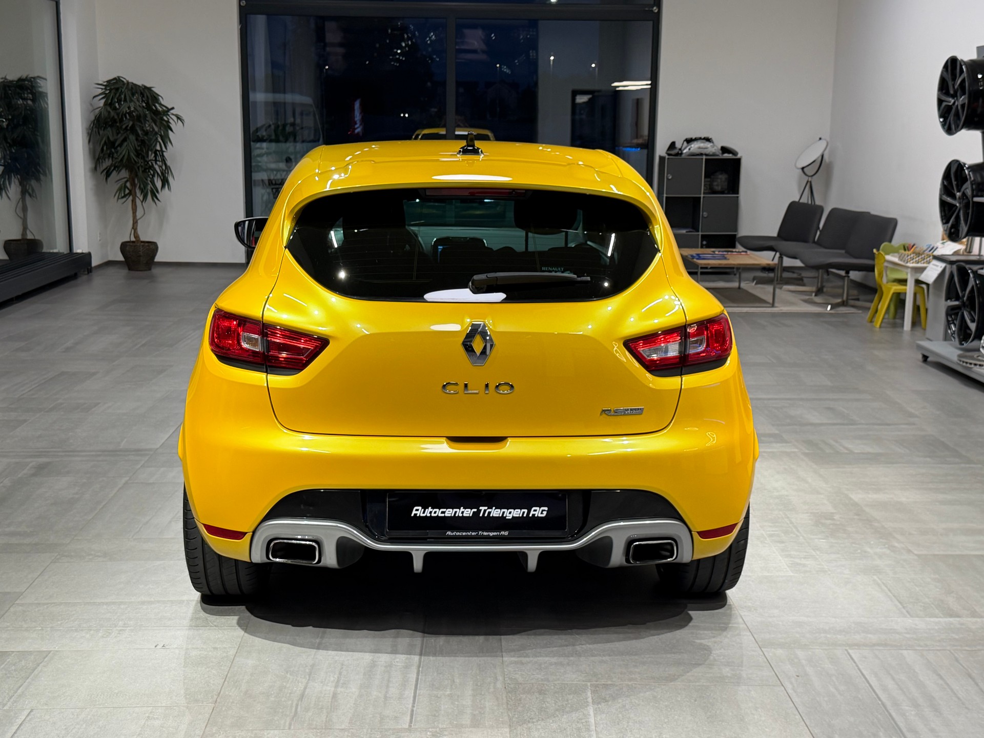 RENAULT Clio 1.6 T RS 200 EDC-image-7