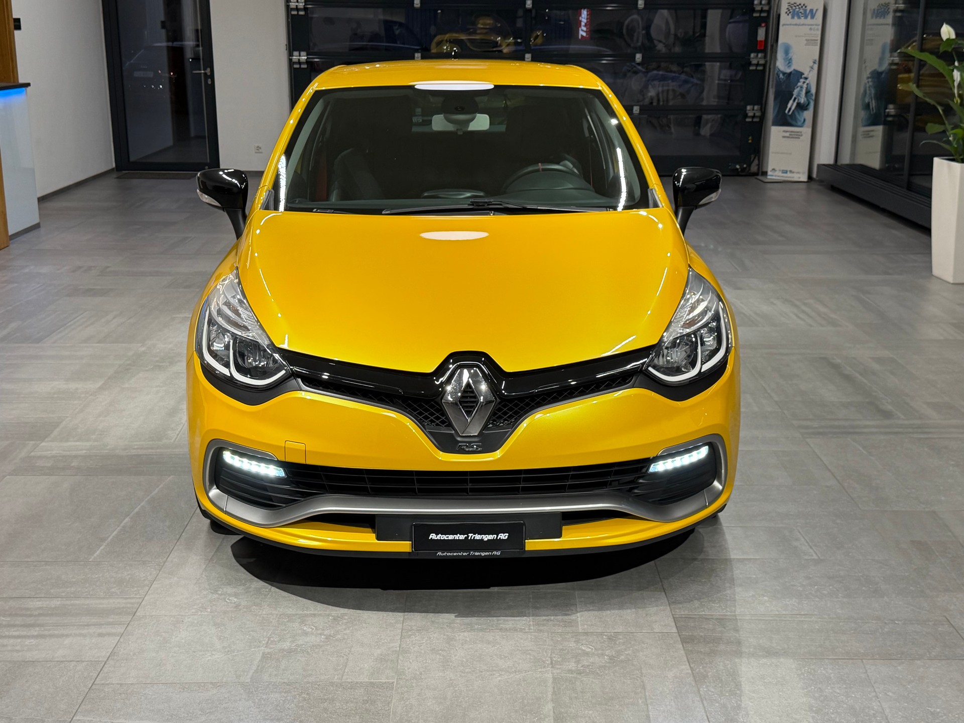 RENAULT Clio 1.6 T RS 200 EDC-image-2