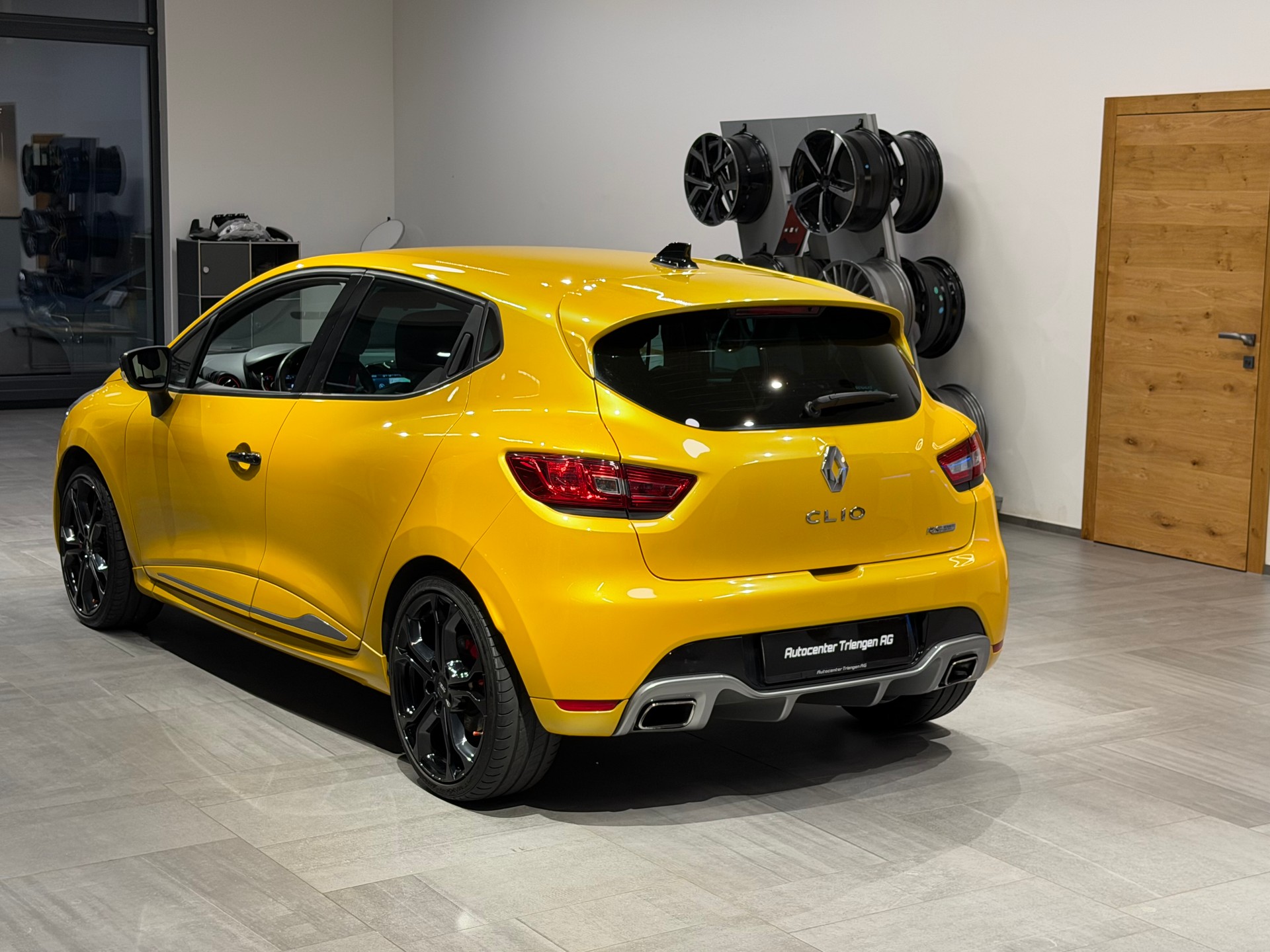 RENAULT Clio 1.6 T RS 200 EDC-image-3