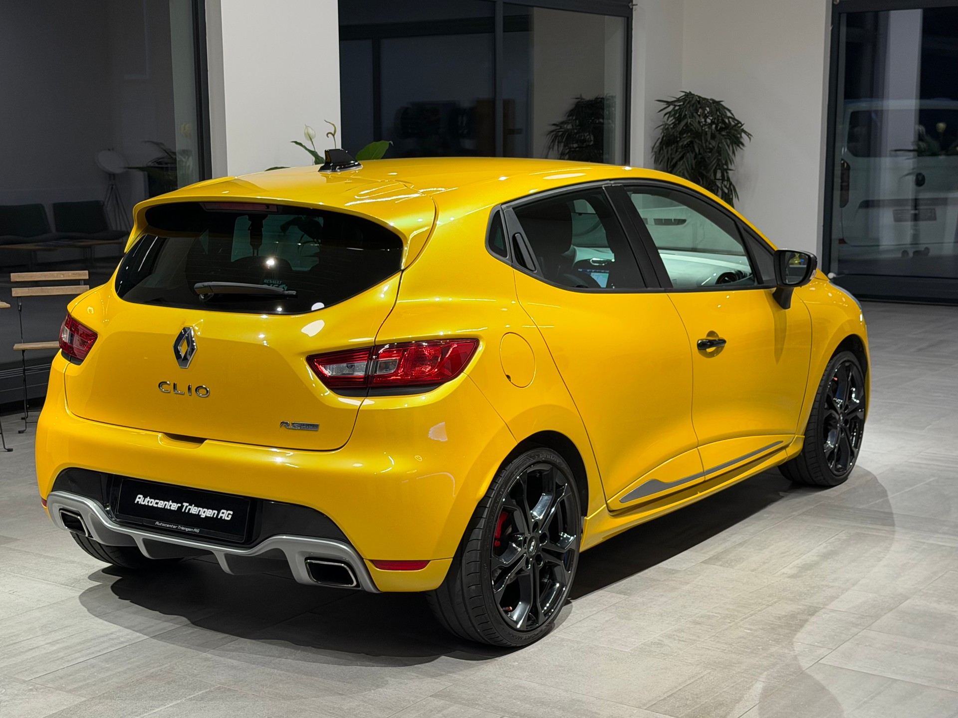 RENAULT Clio 1.6 T RS 200 EDC-image-4