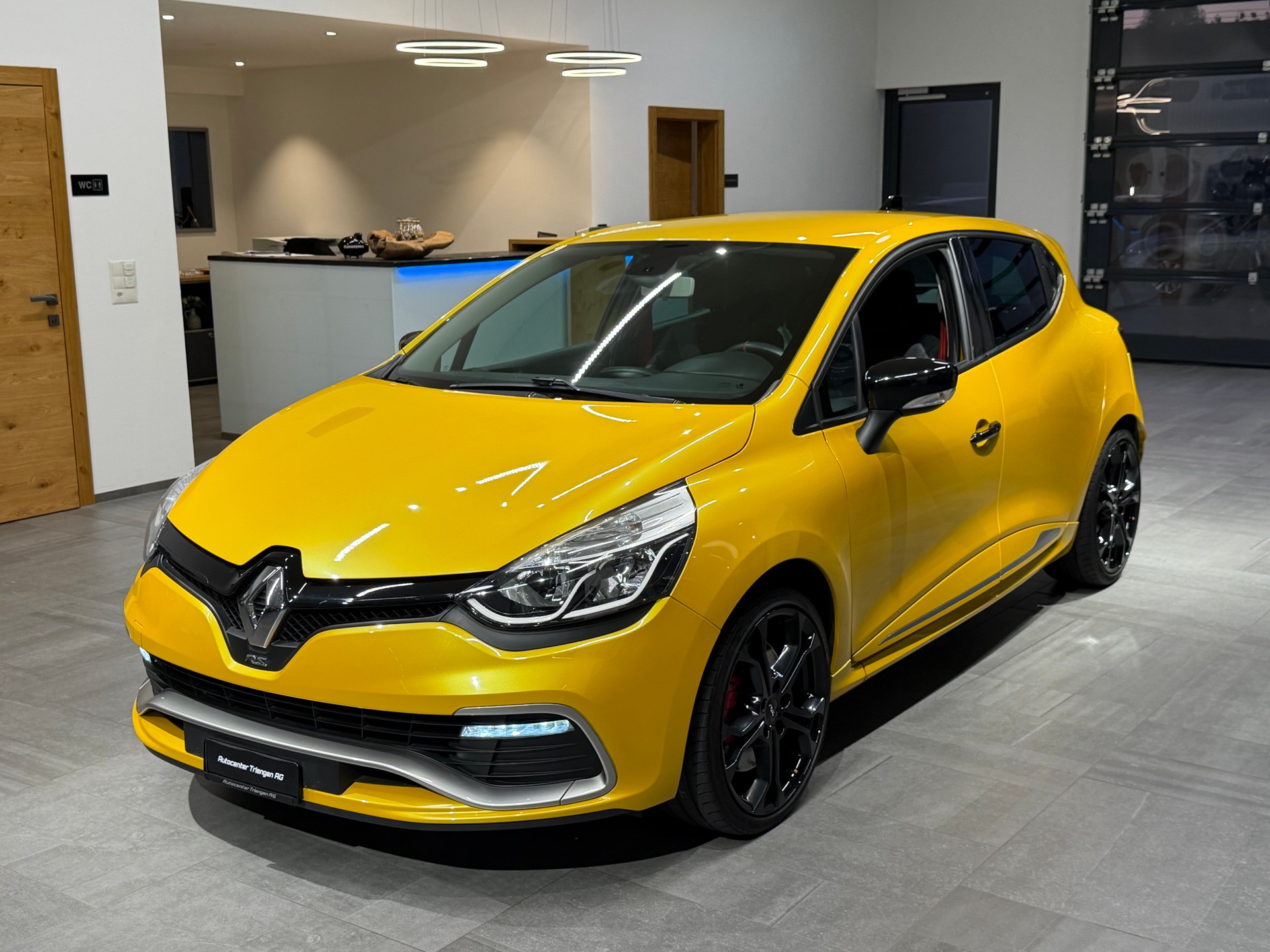 RENAULT Clio 1.6 T RS 200 EDC-image-6