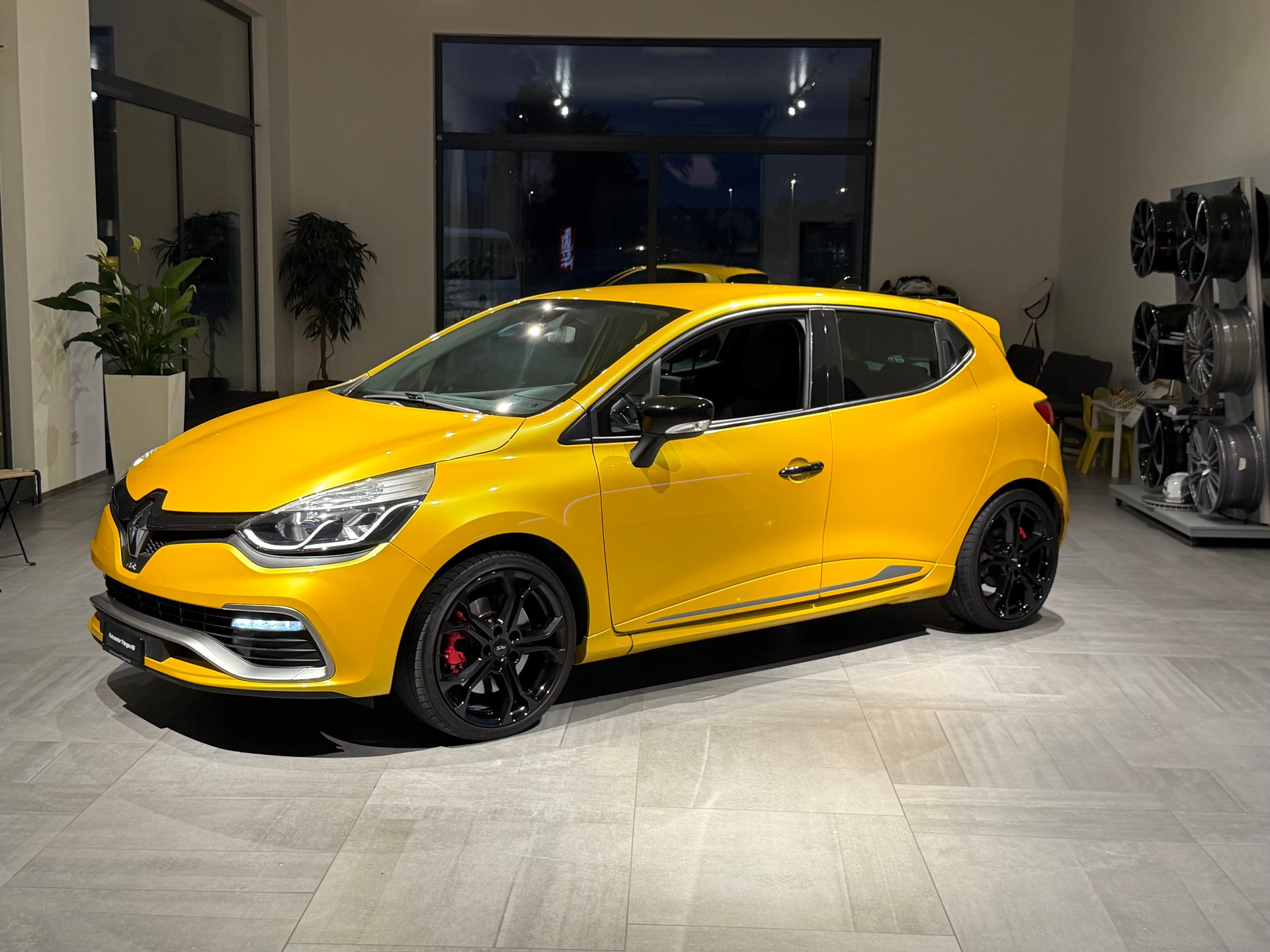 RENAULT Clio 1.6 T RS 200 EDC-image-0