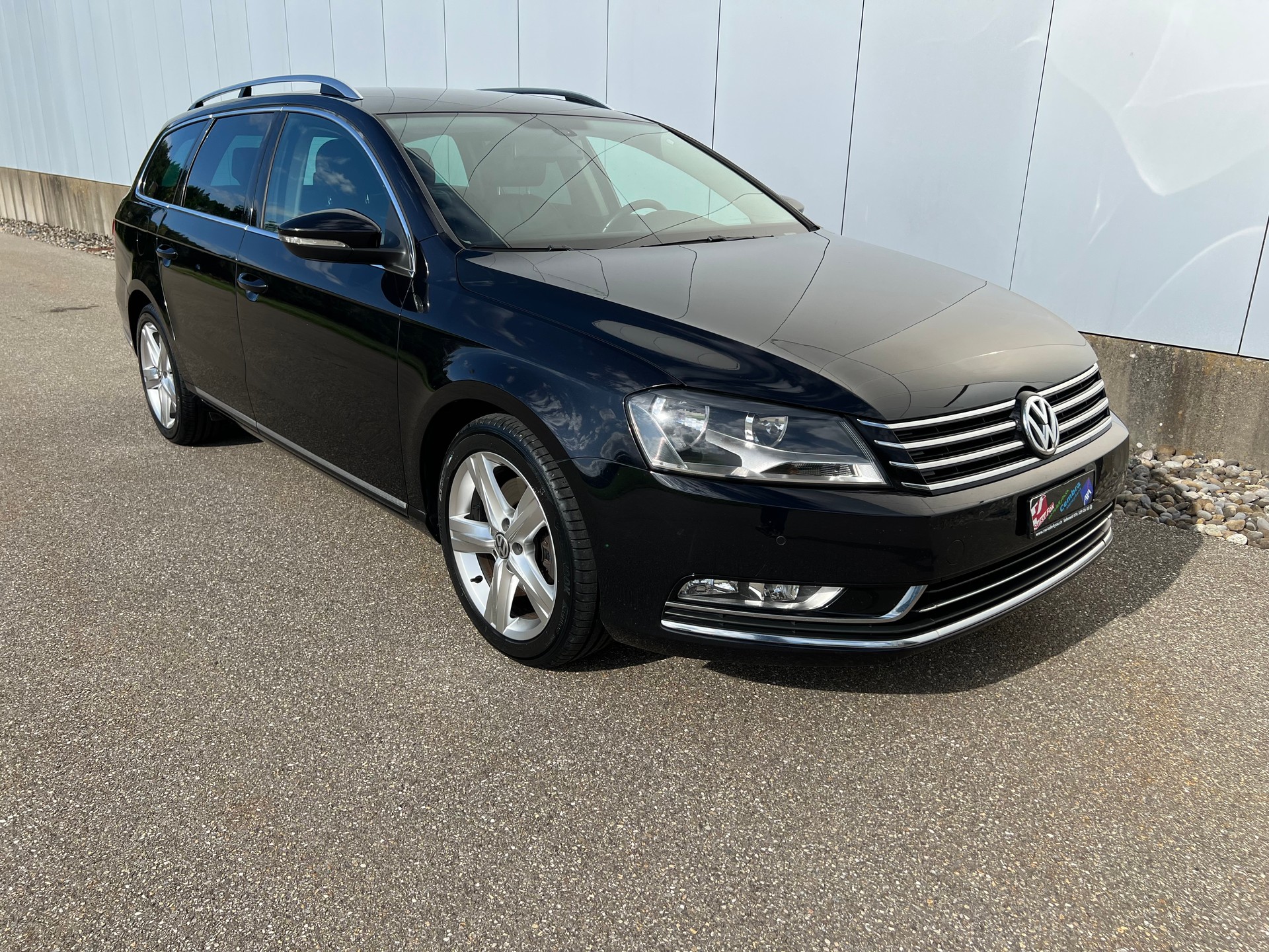 VW Passat Variant 2.0 TSI Highline DSG-image-2